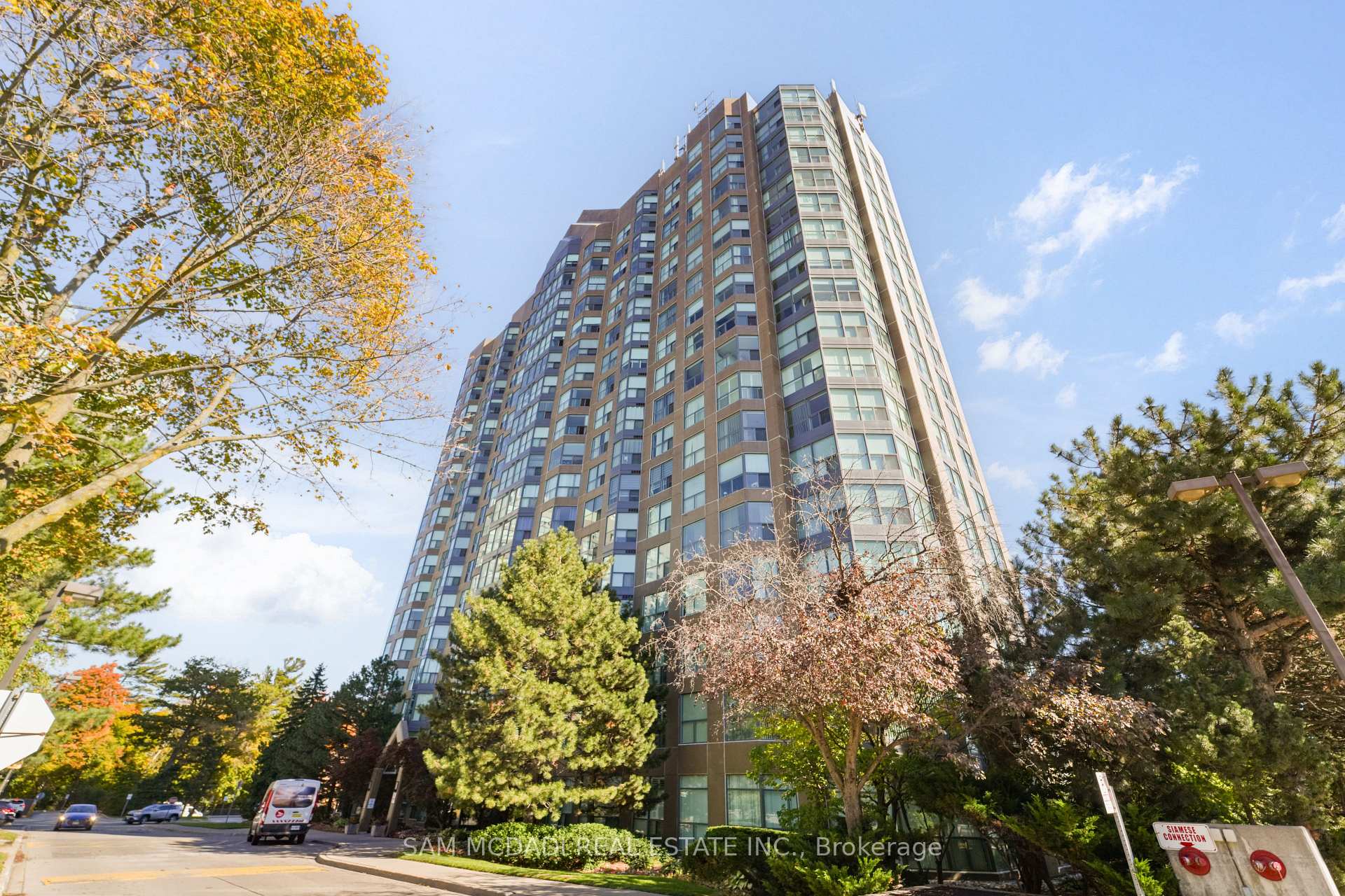 2177 Burnhamthorpe Road W 1807, Mississauga Unit: 1807