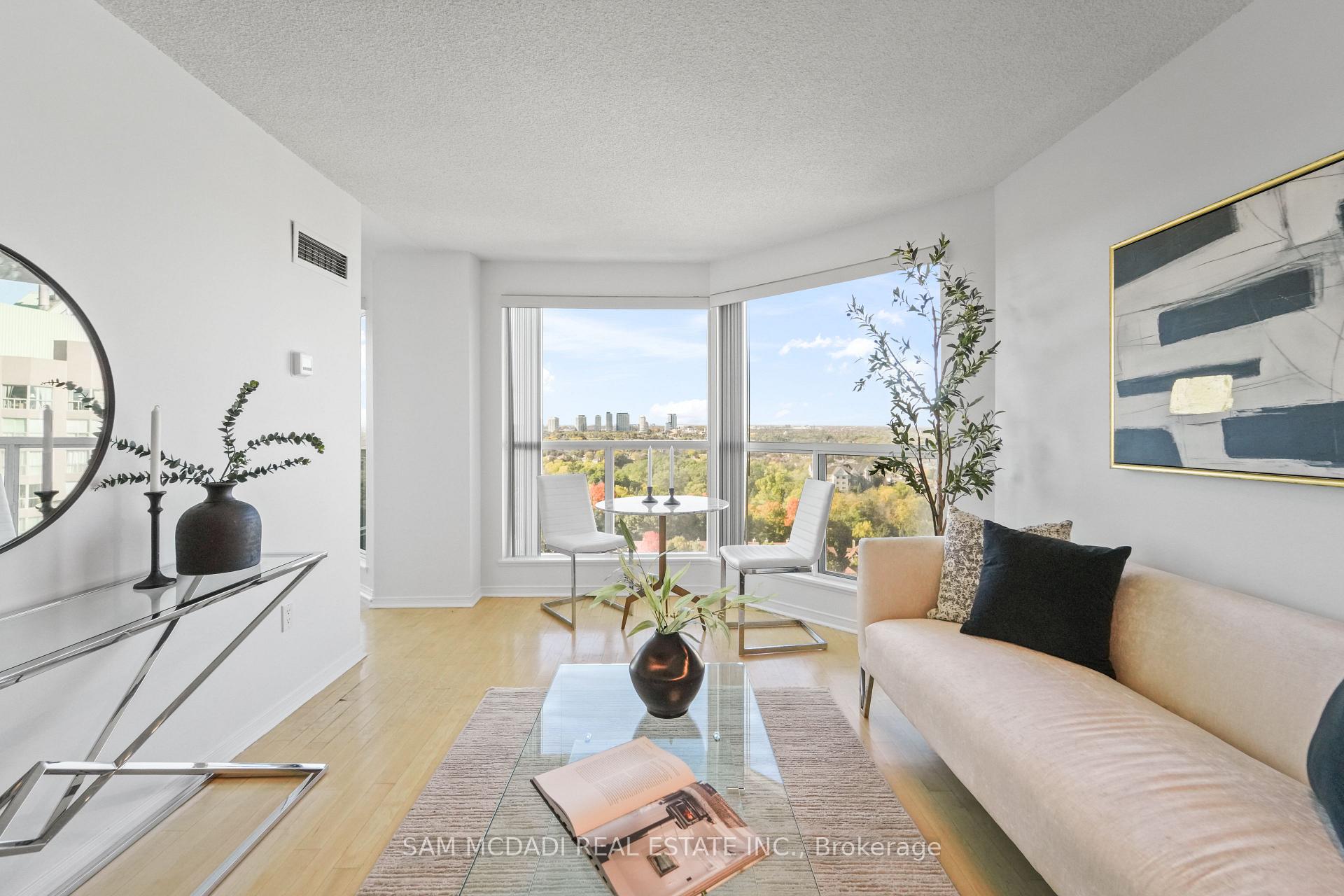 2177 Burnhamthorpe Road W 1807, Mississauga Unit: 1807