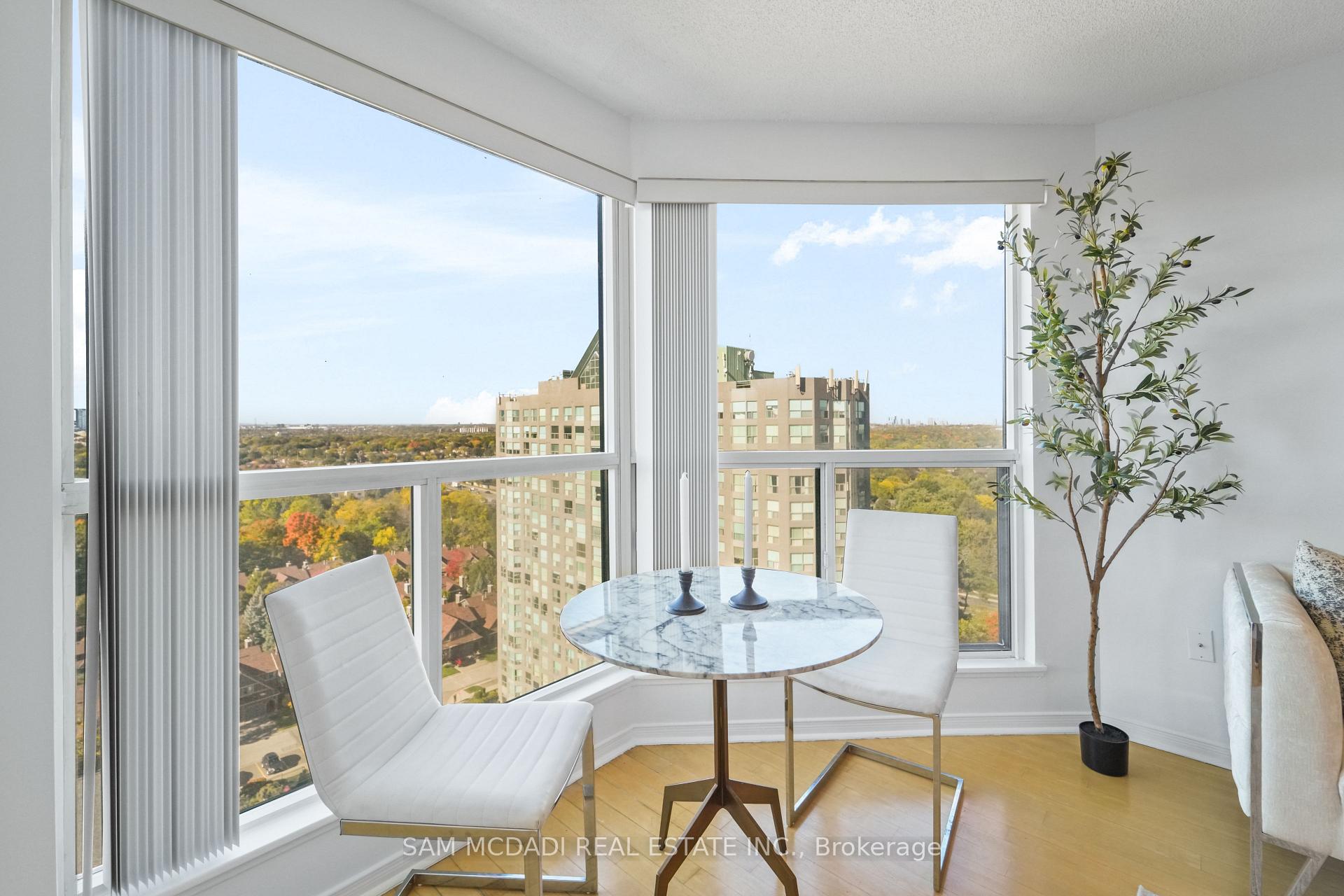 2177 Burnhamthorpe Road W 1807, Mississauga Unit: 1807