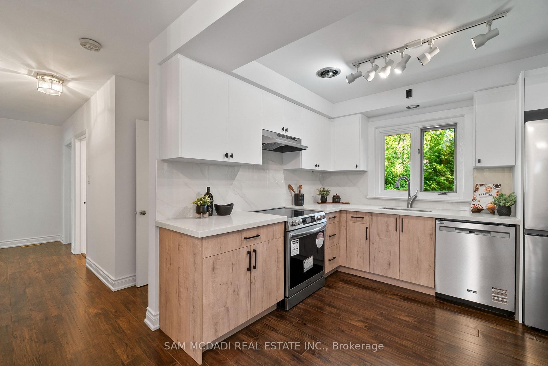 1302 Martley Drive, Mississauga