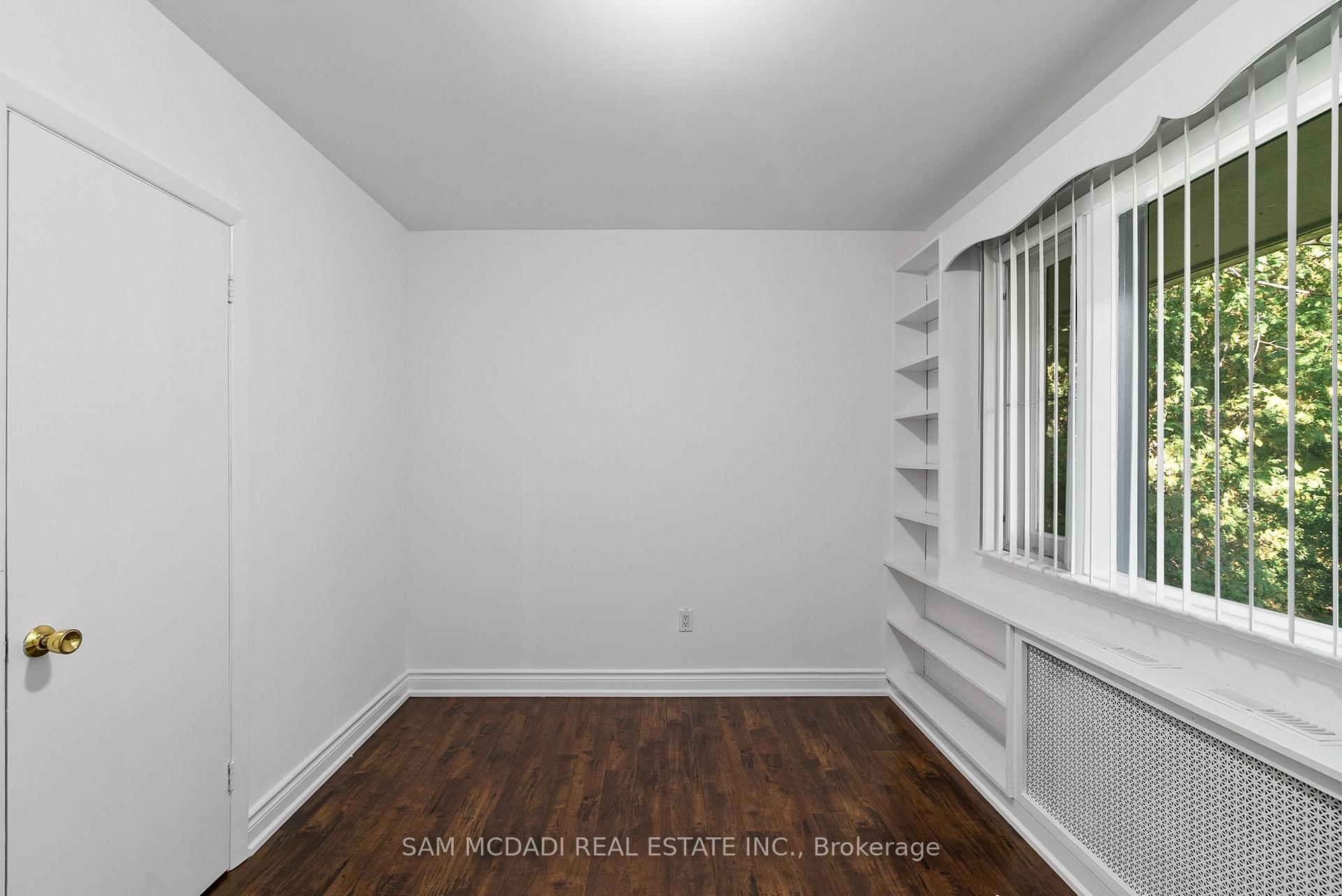 1302 Martley Drive, Mississauga