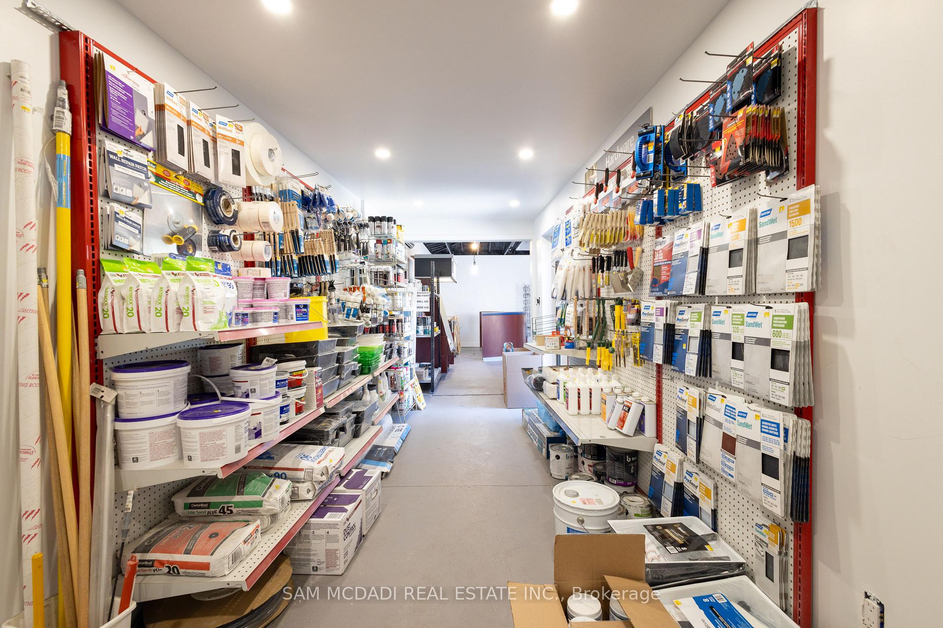 1212 Dufferin Street, Toronto W02