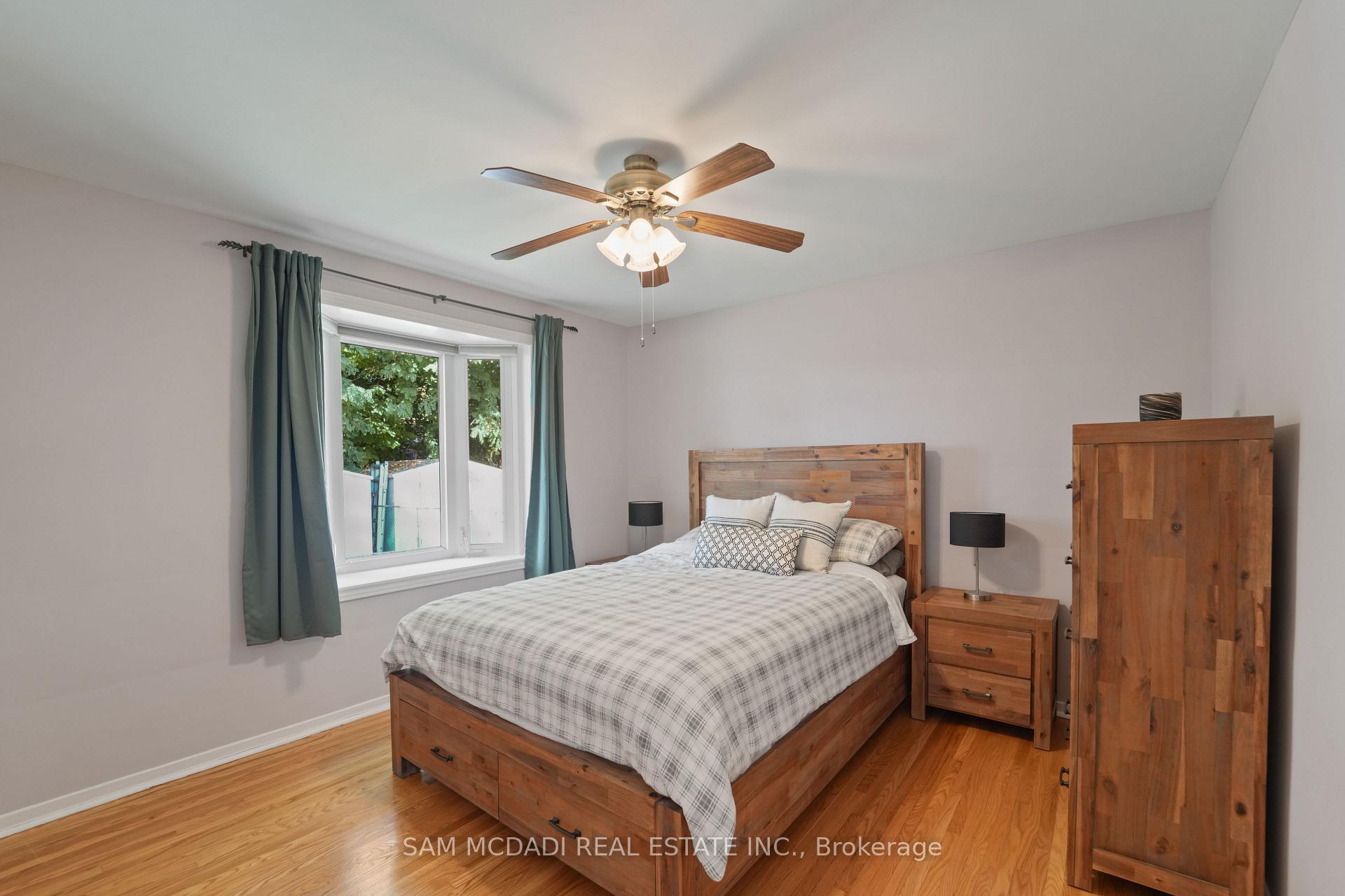 1987 Deanhome Road, Mississauga