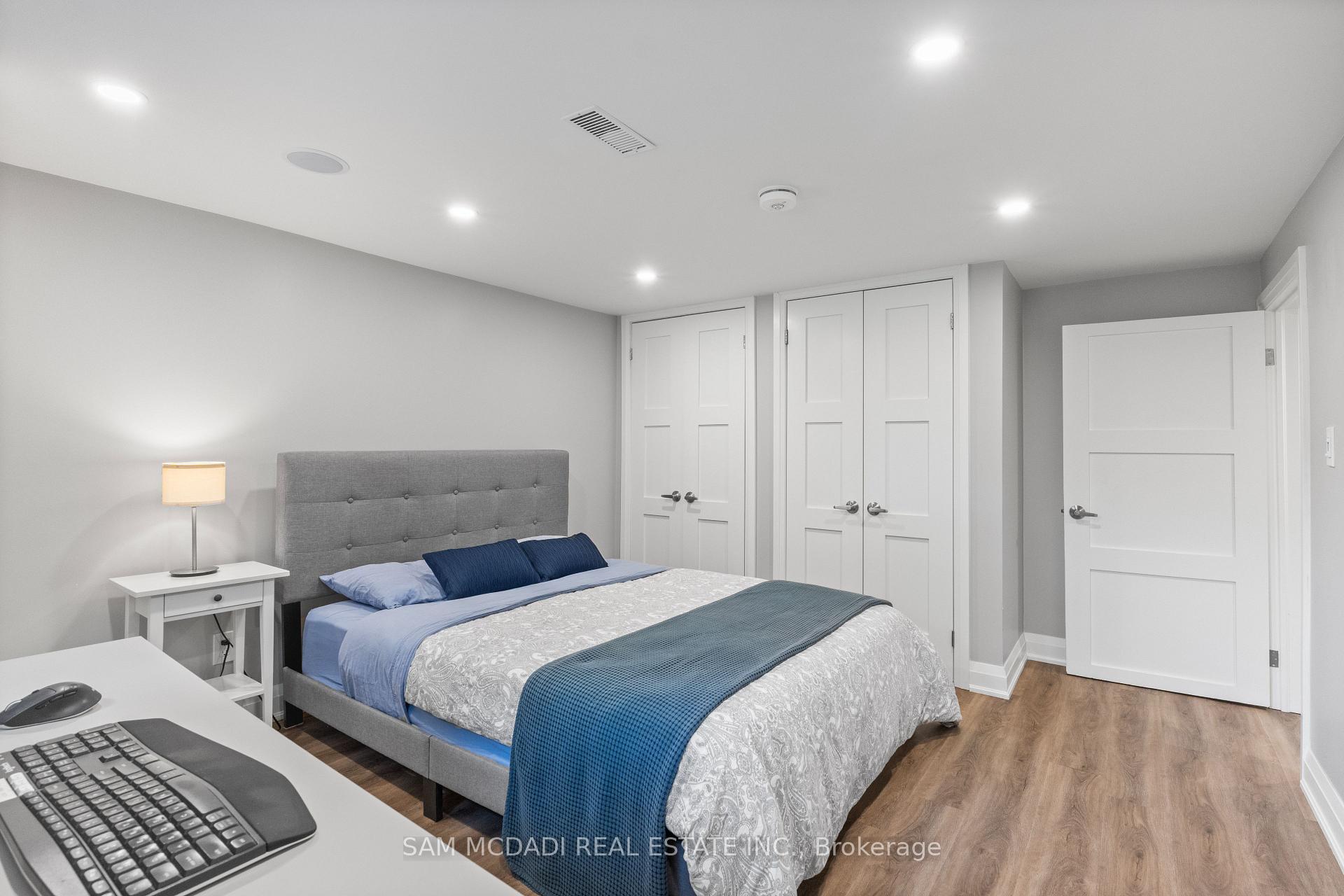 1987 Deanhome Road, Mississauga