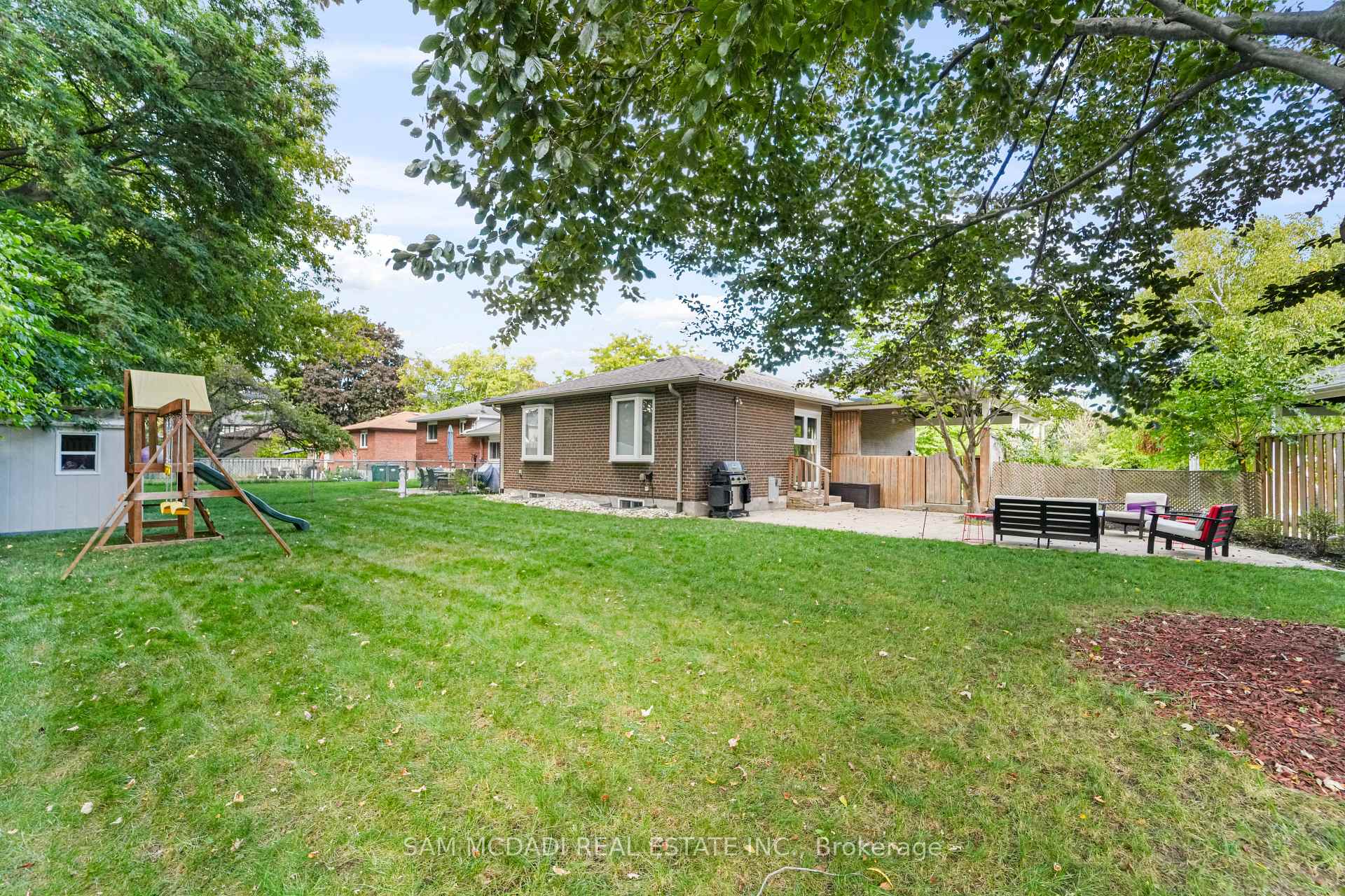 1987 Deanhome Road, Mississauga