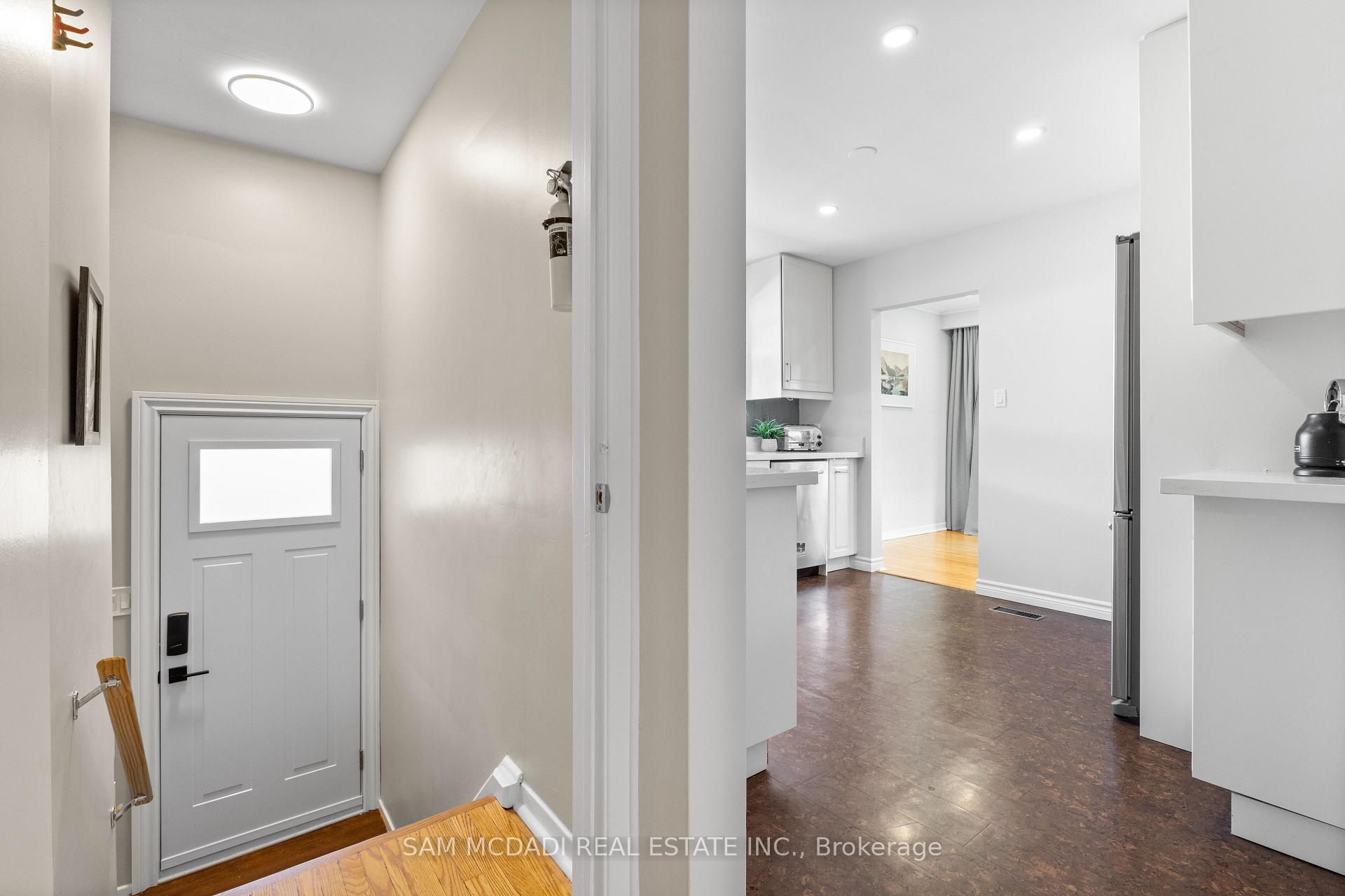 1987 Deanhome Road, Mississauga