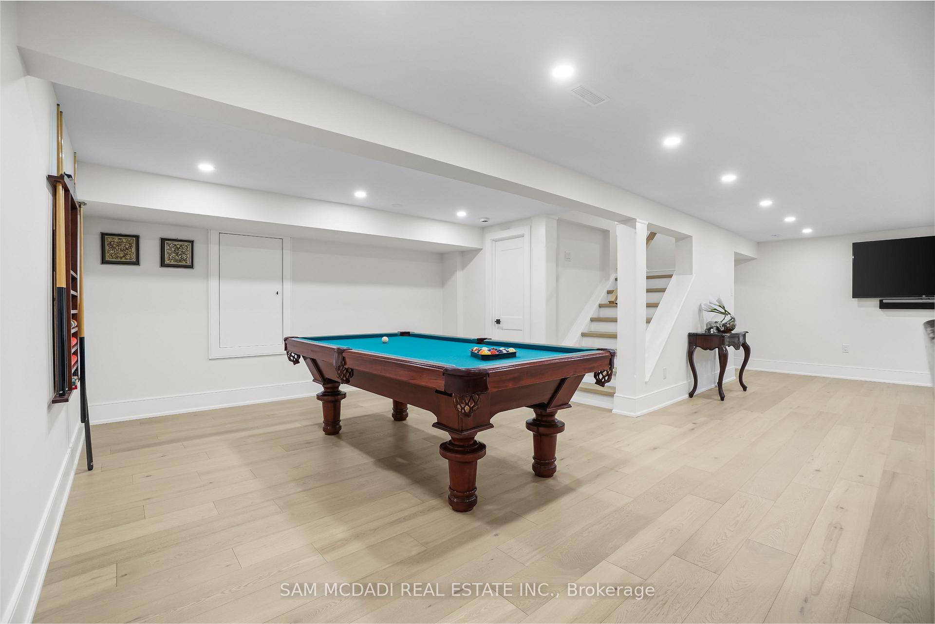 1882 Sherwood Forrest Circle, Mississauga