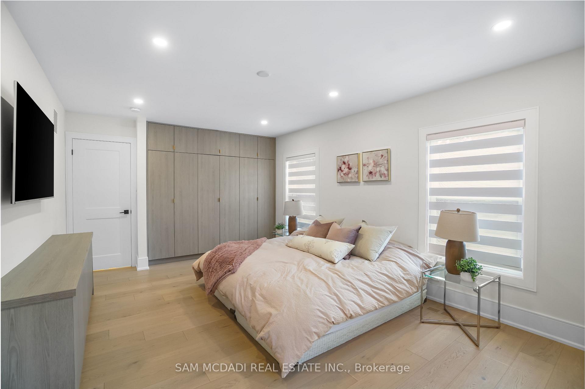 1882 Sherwood Forrest Circle, Mississauga