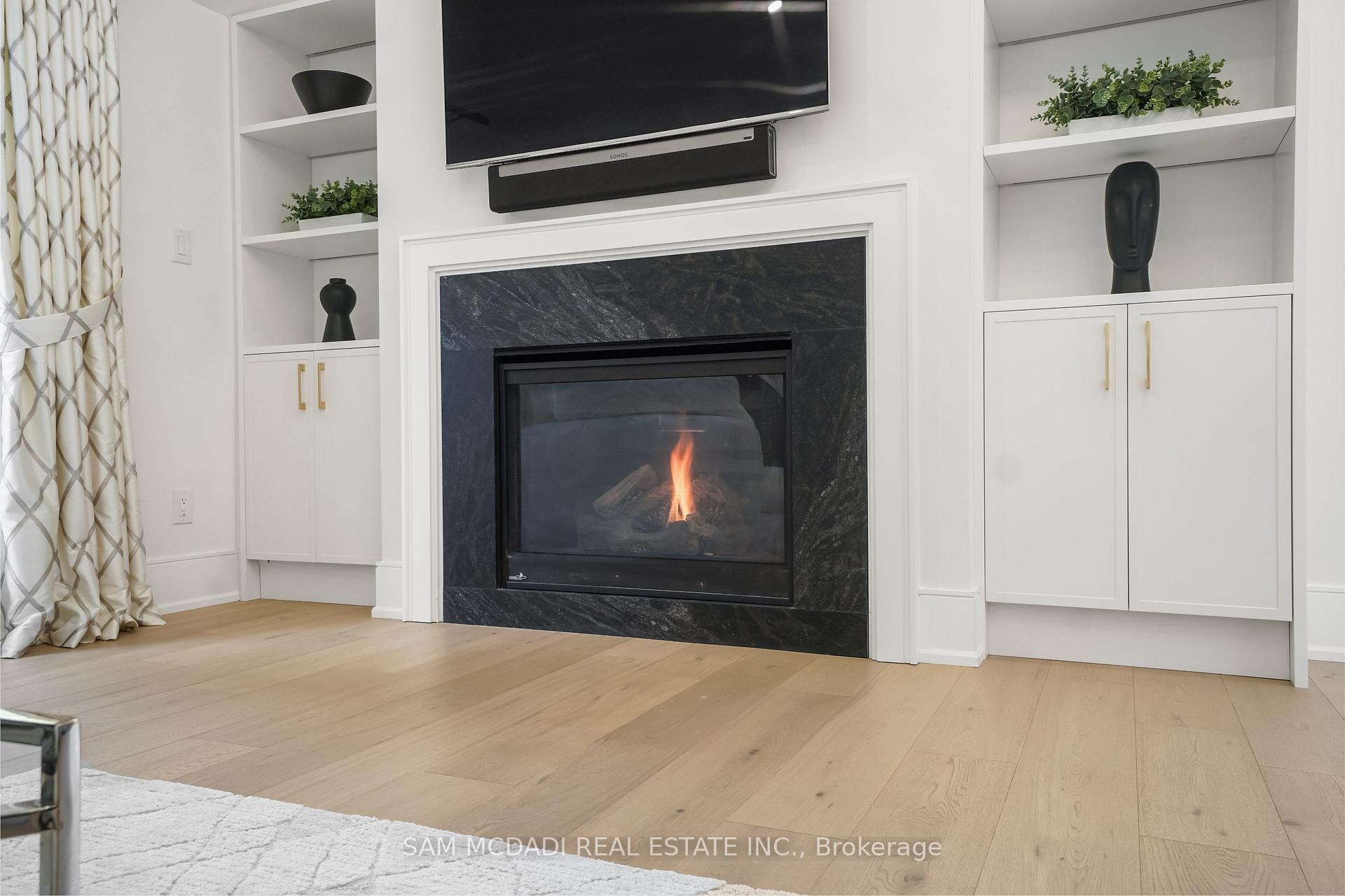1882 Sherwood Forrest Circle, Mississauga