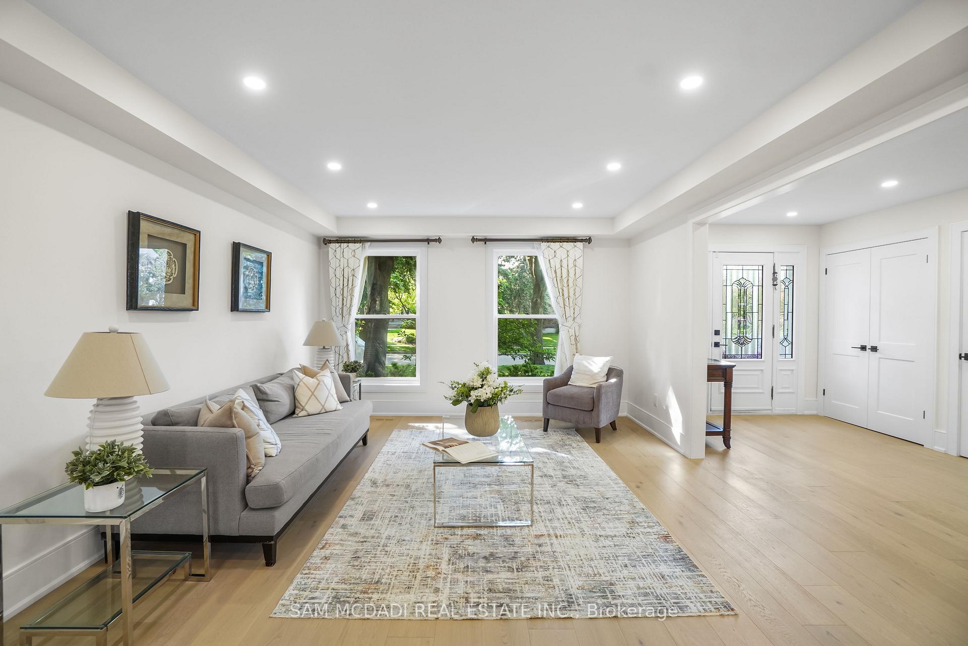 1882 Sherwood Forrest Circle, Mississauga