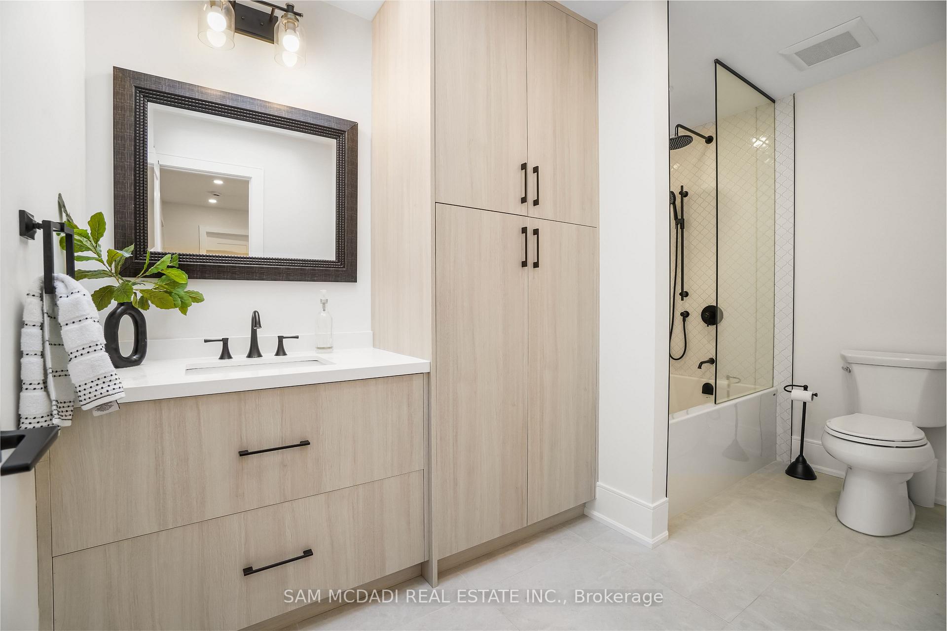 1882 Sherwood Forrest Circle, Mississauga
