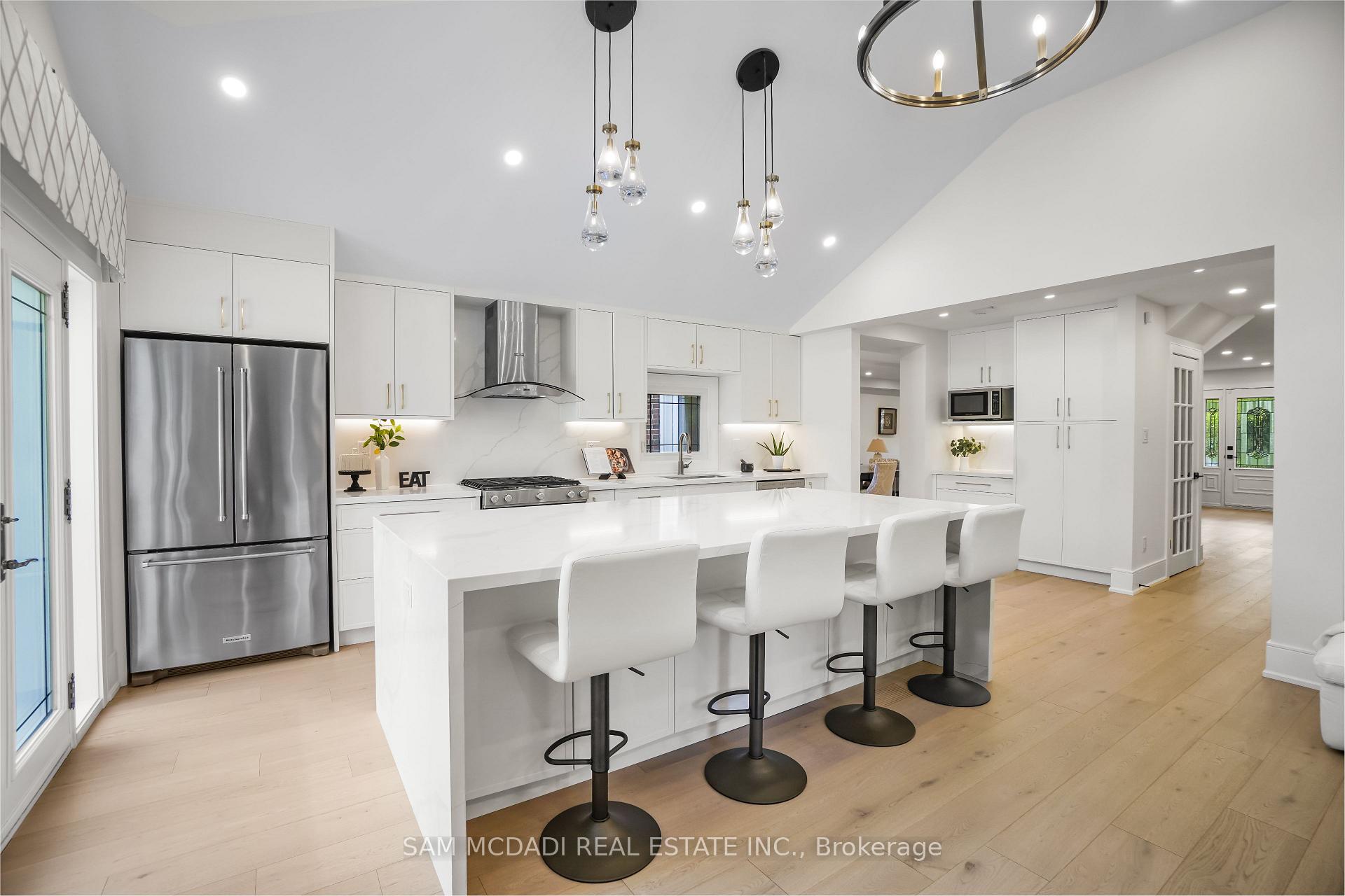 1882 Sherwood Forrest Circle, Mississauga