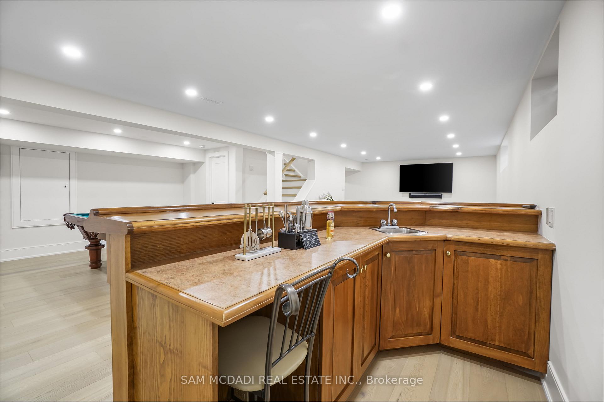 1882 Sherwood Forrest Circle, Mississauga