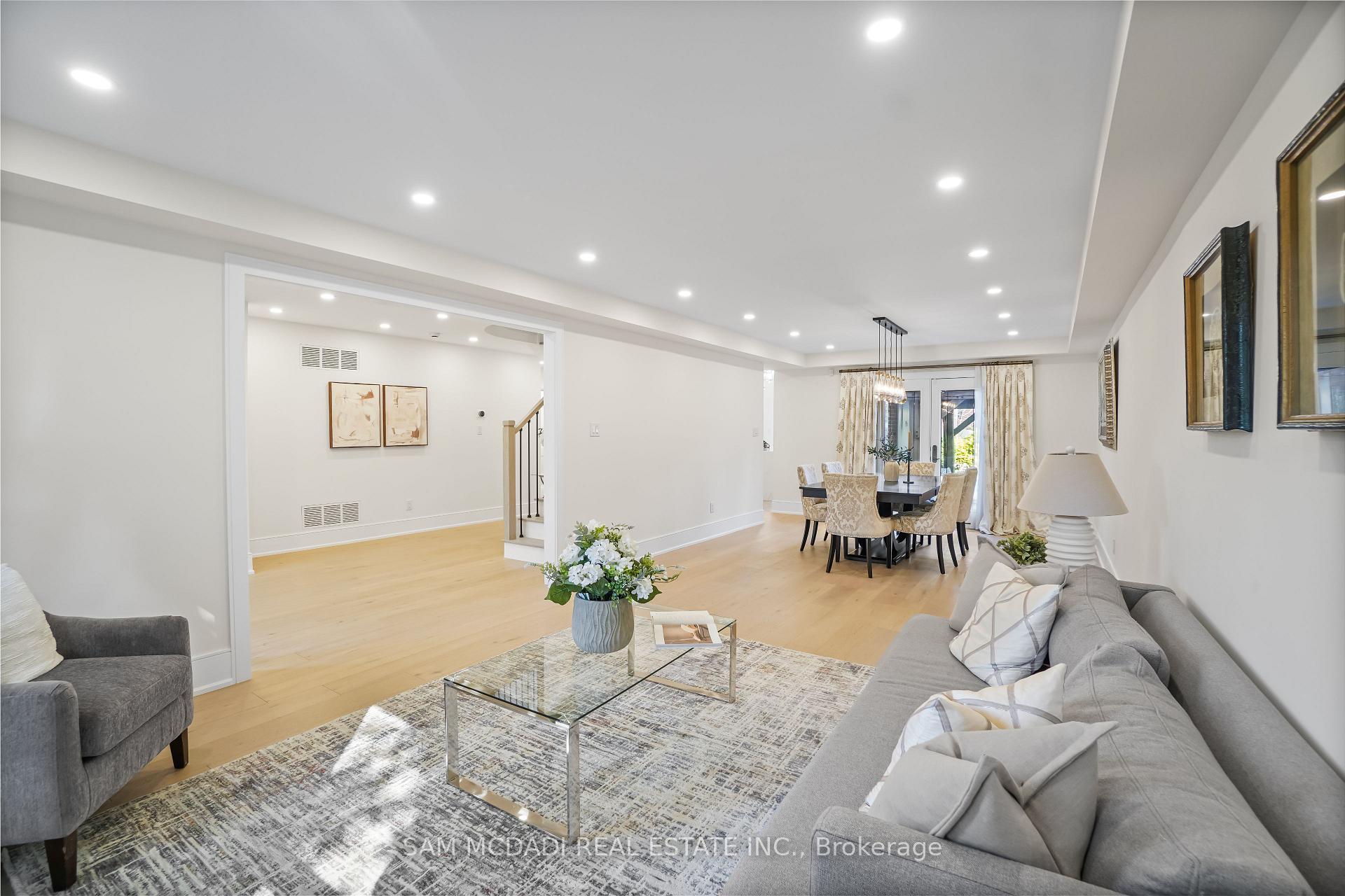 1882 Sherwood Forrest Circle, Mississauga