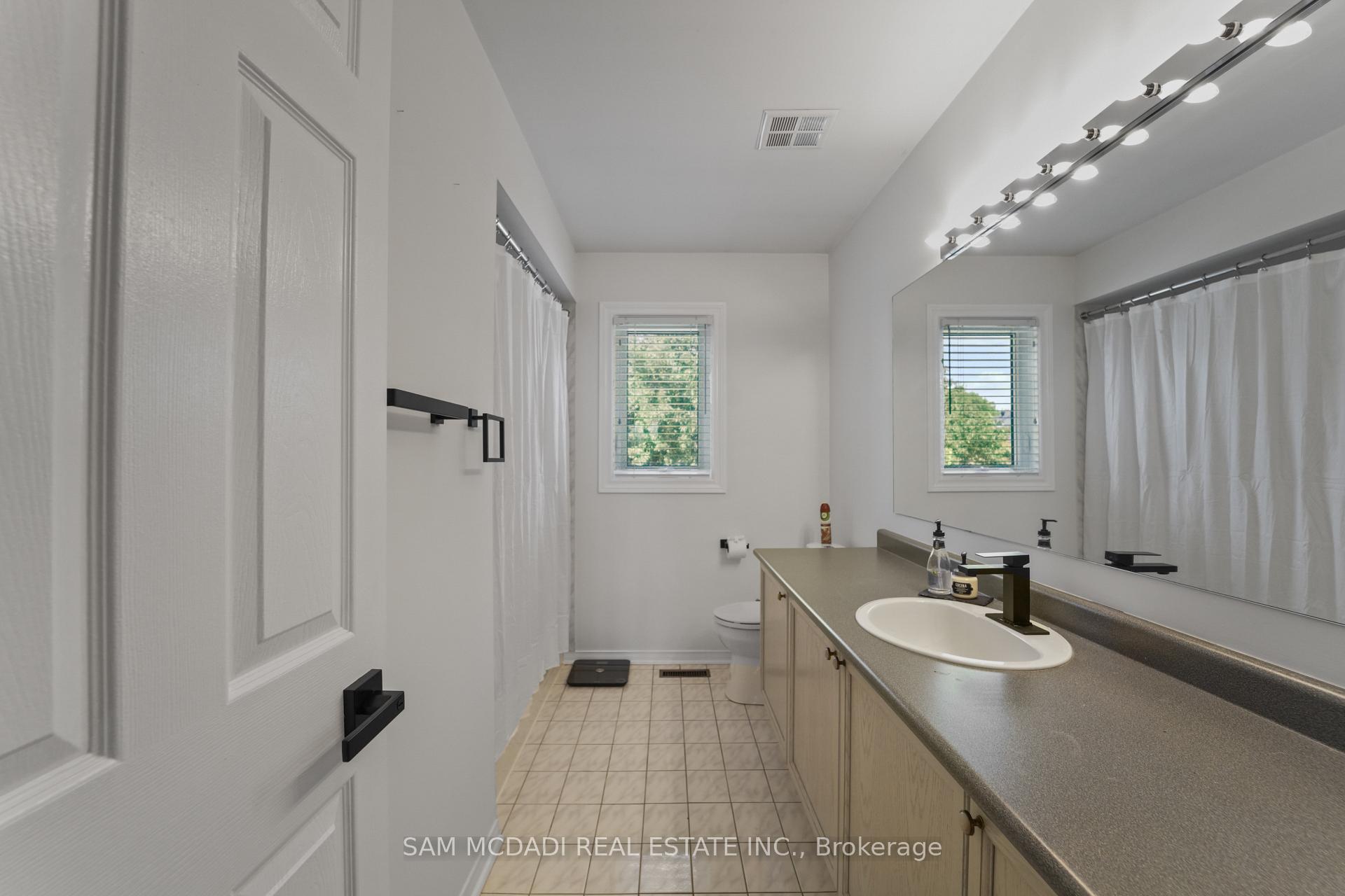 385 Turnberry Crescent, Mississauga