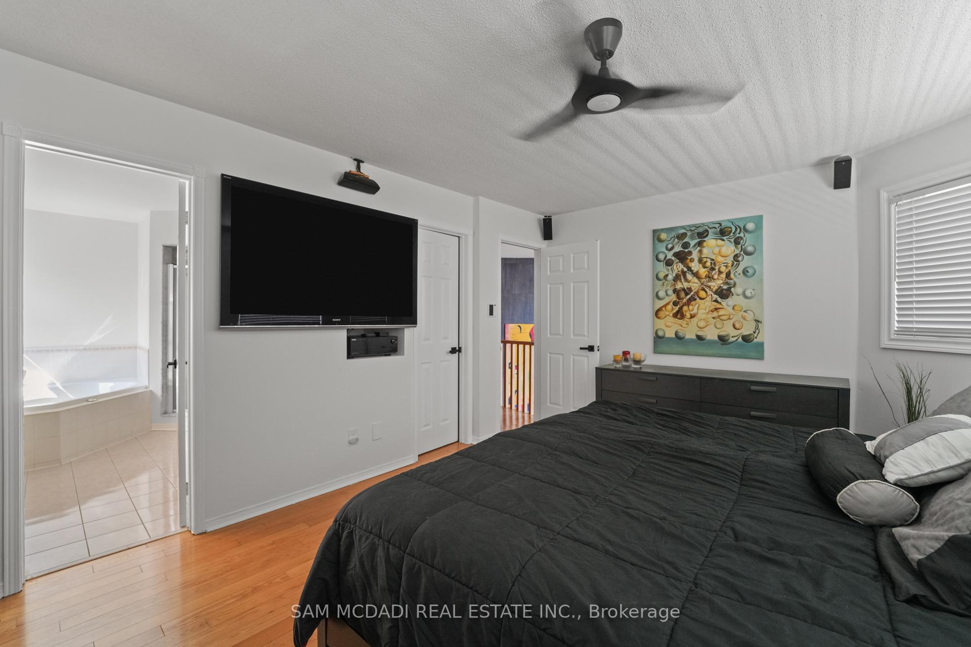 385 Turnberry Crescent, Mississauga