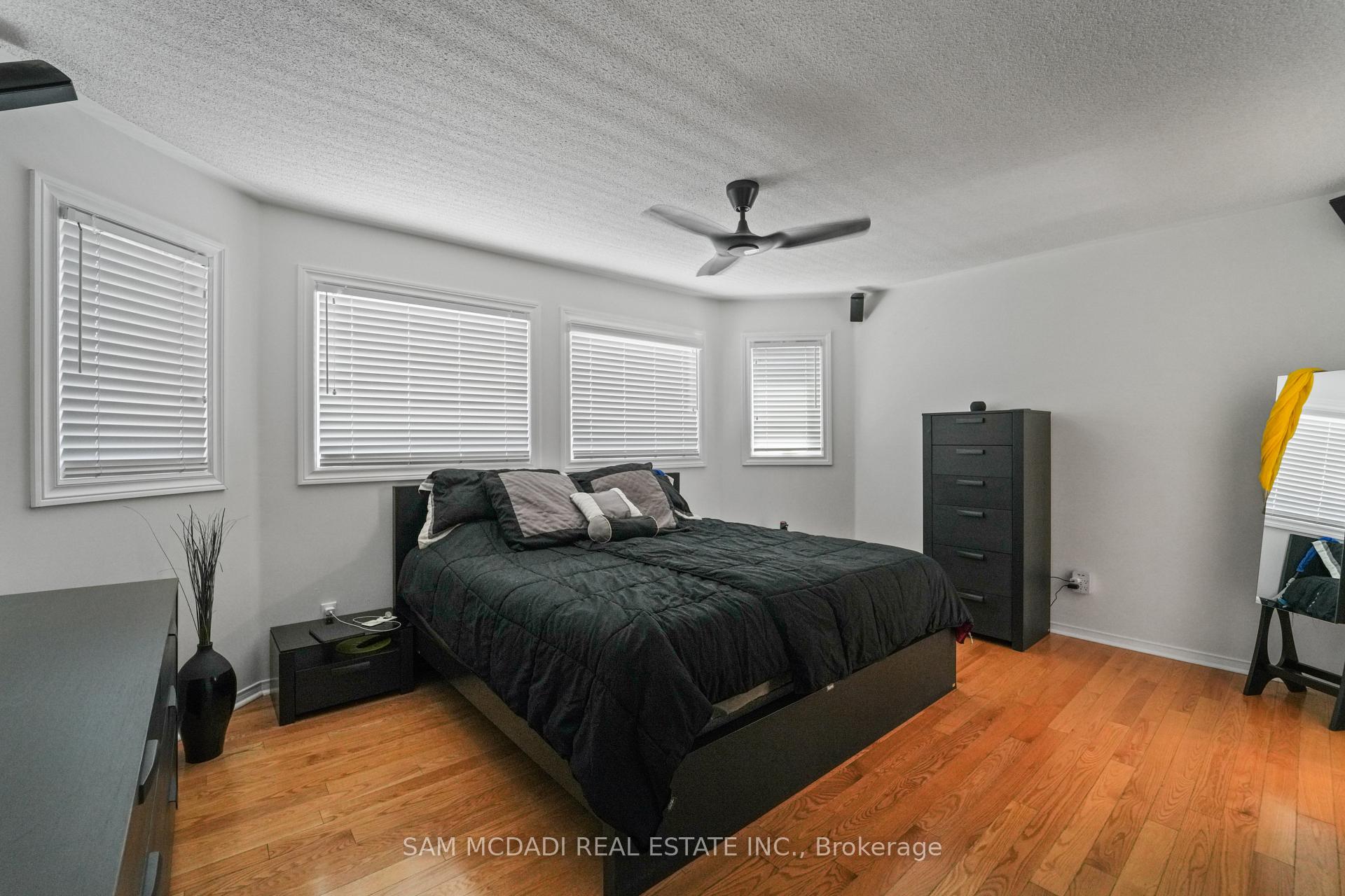385 Turnberry Crescent, Mississauga