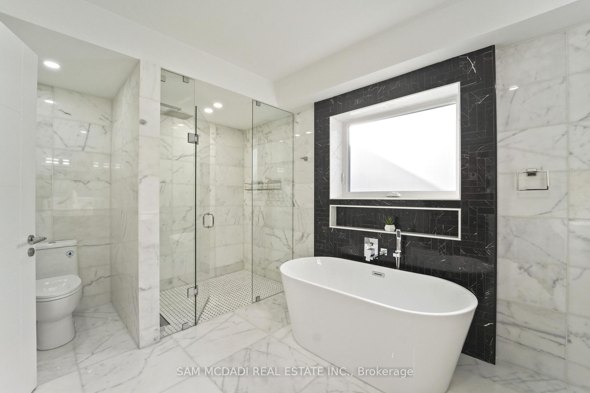 11B Maple Avenue N, Mississauga