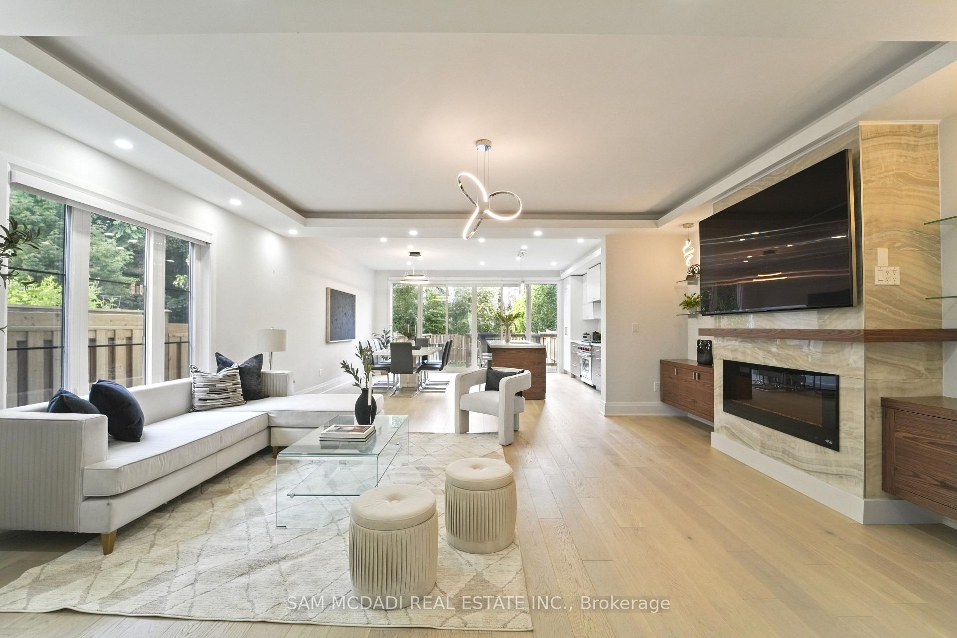 11B Maple Avenue N, Mississauga