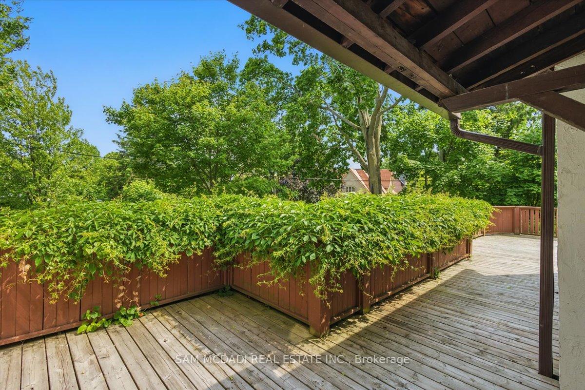62 Maple Avenue S, Mississauga