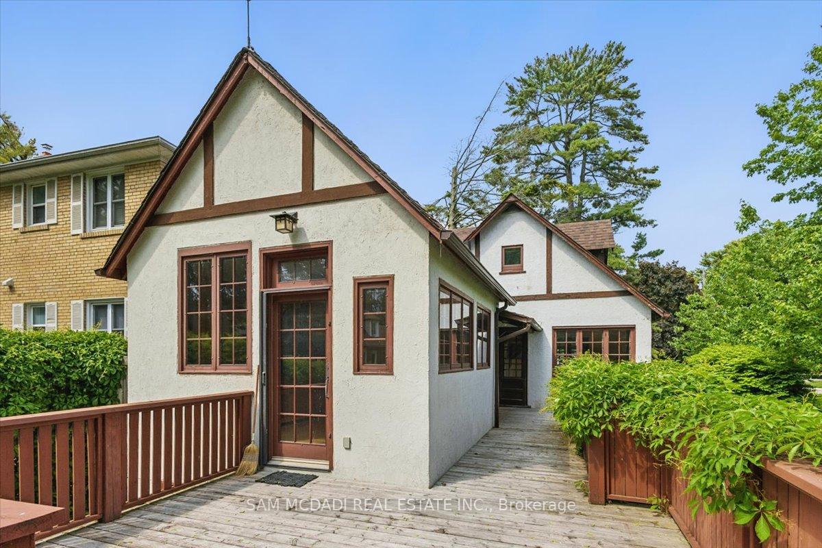 62 Maple Avenue S, Mississauga
