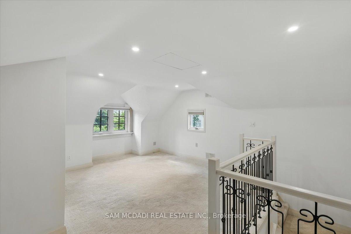 62 Maple Avenue S, Mississauga