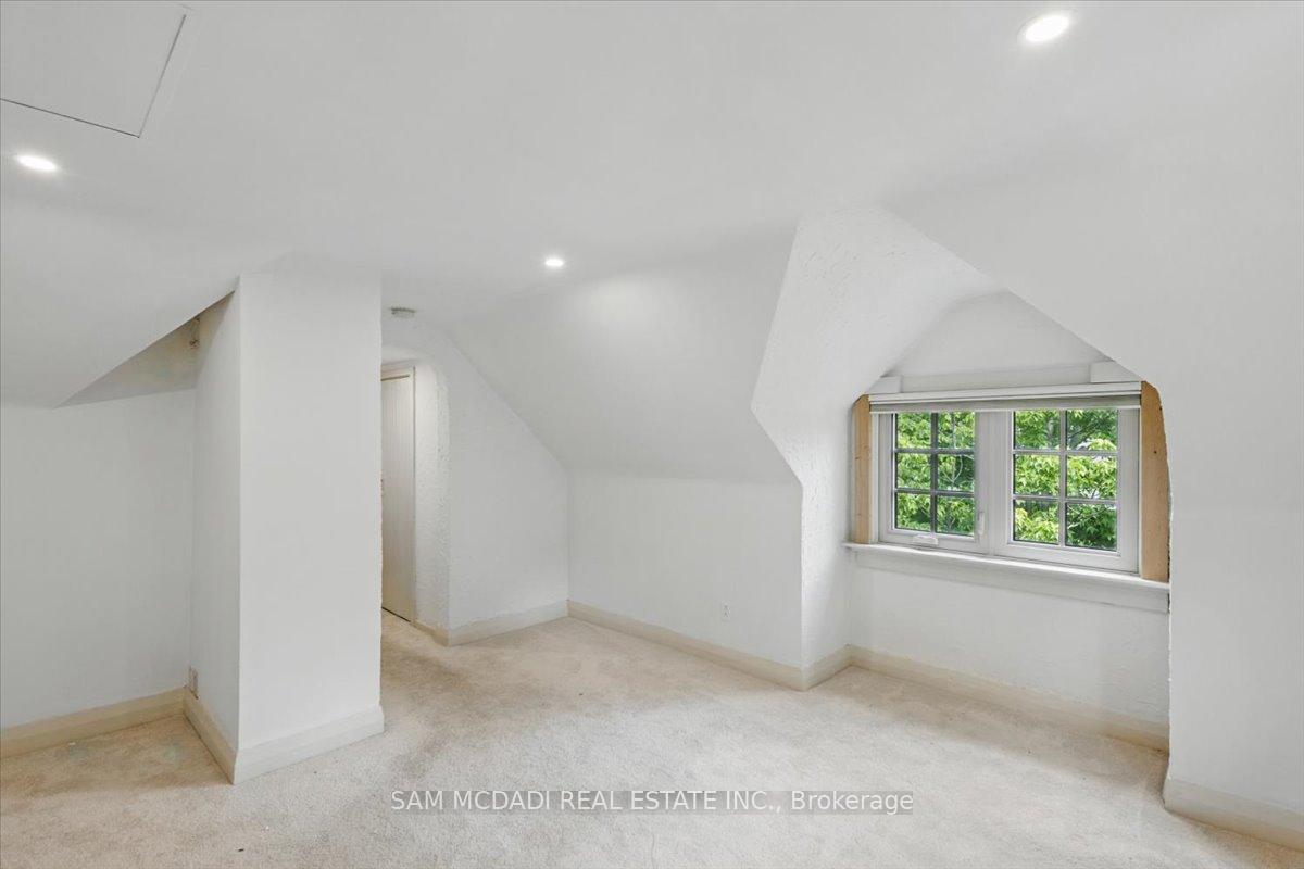 62 Maple Avenue S, Mississauga