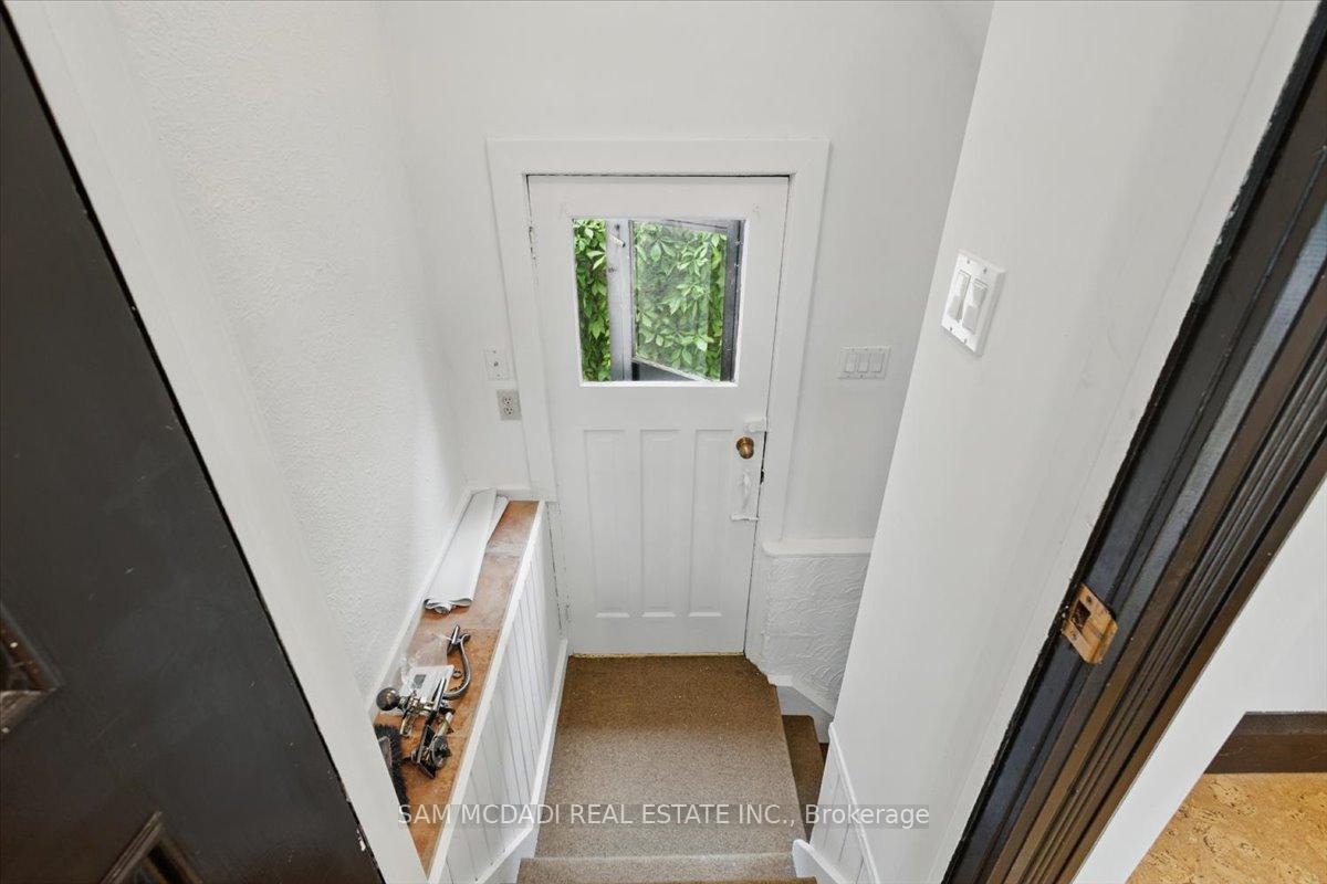 62 Maple Avenue S, Mississauga