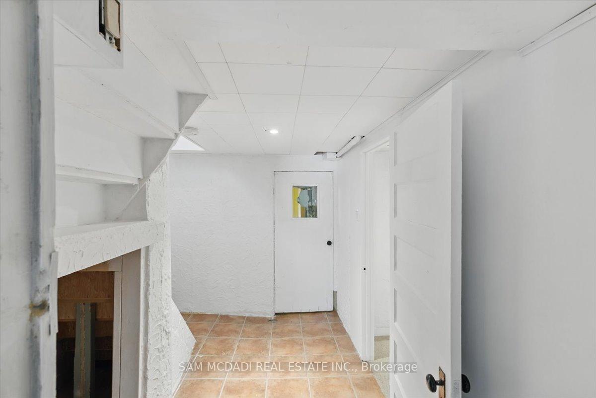 62 Maple Avenue S, Mississauga