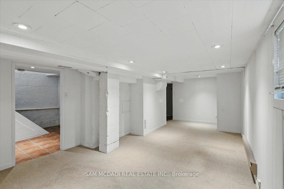 62 Maple Avenue S, Mississauga