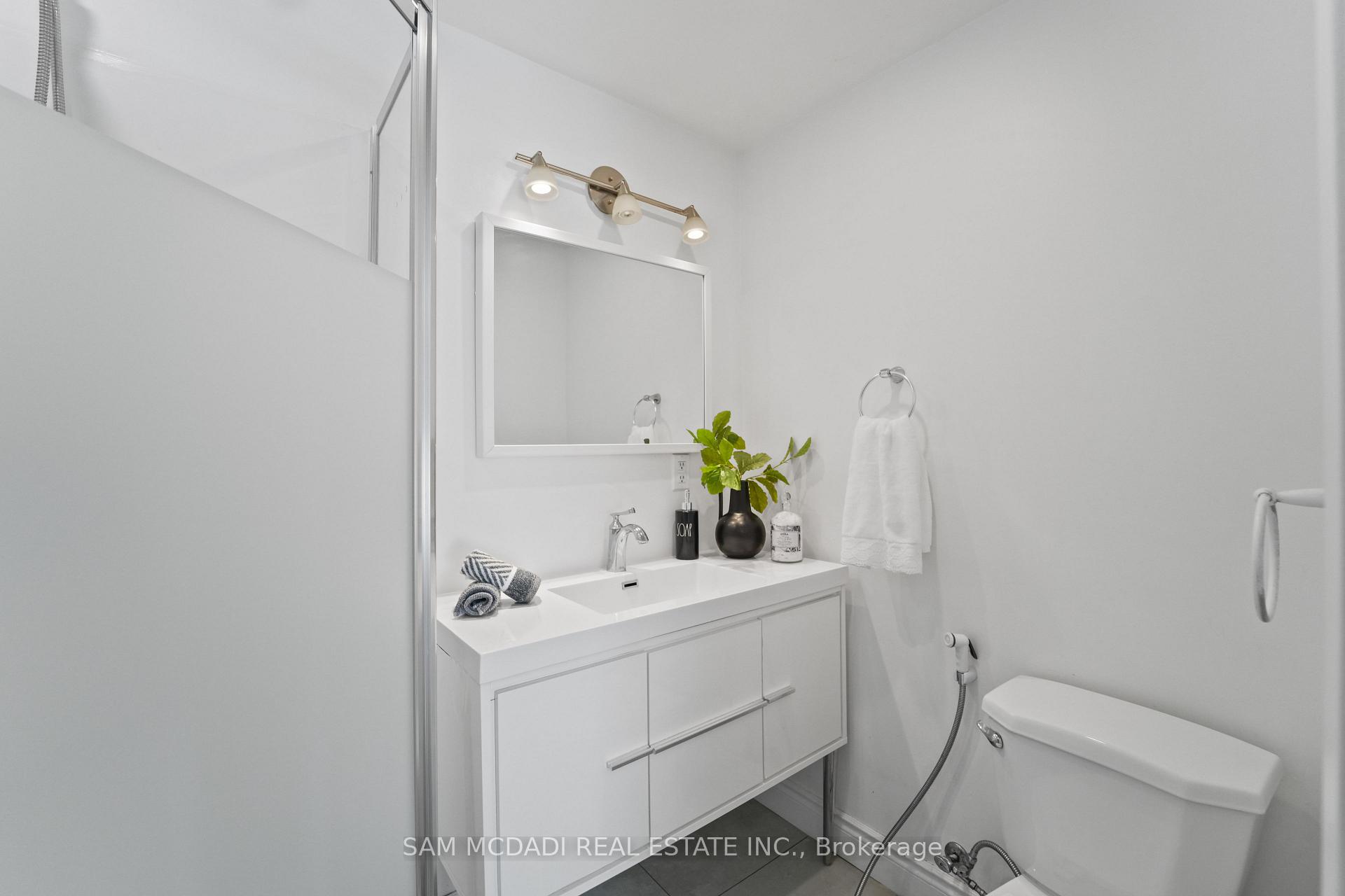 522 Roseheath Drive, Milton