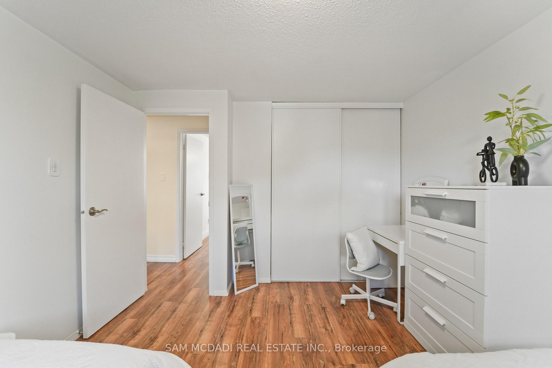522 Roseheath Drive, Milton