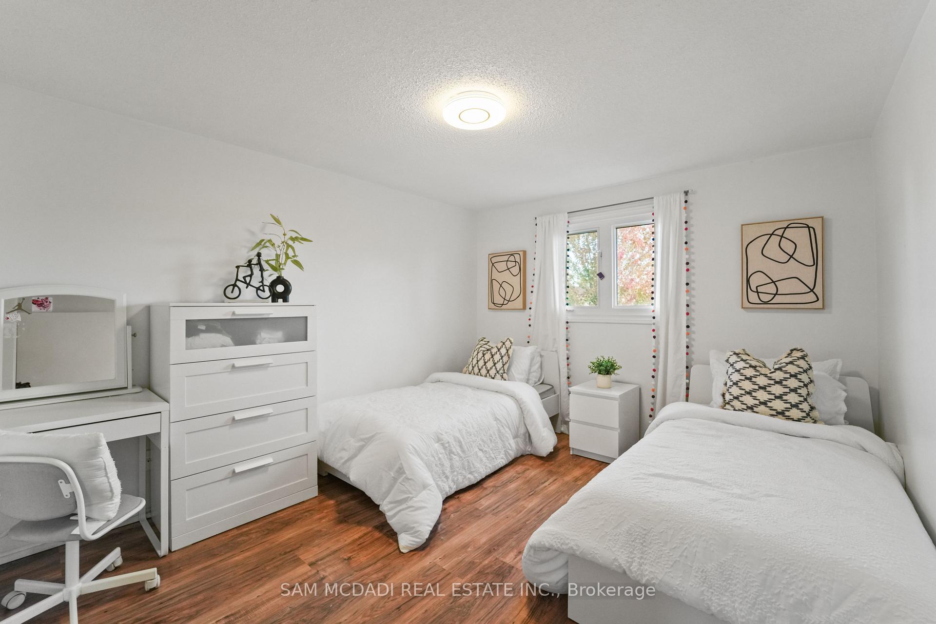 522 Roseheath Drive, Milton