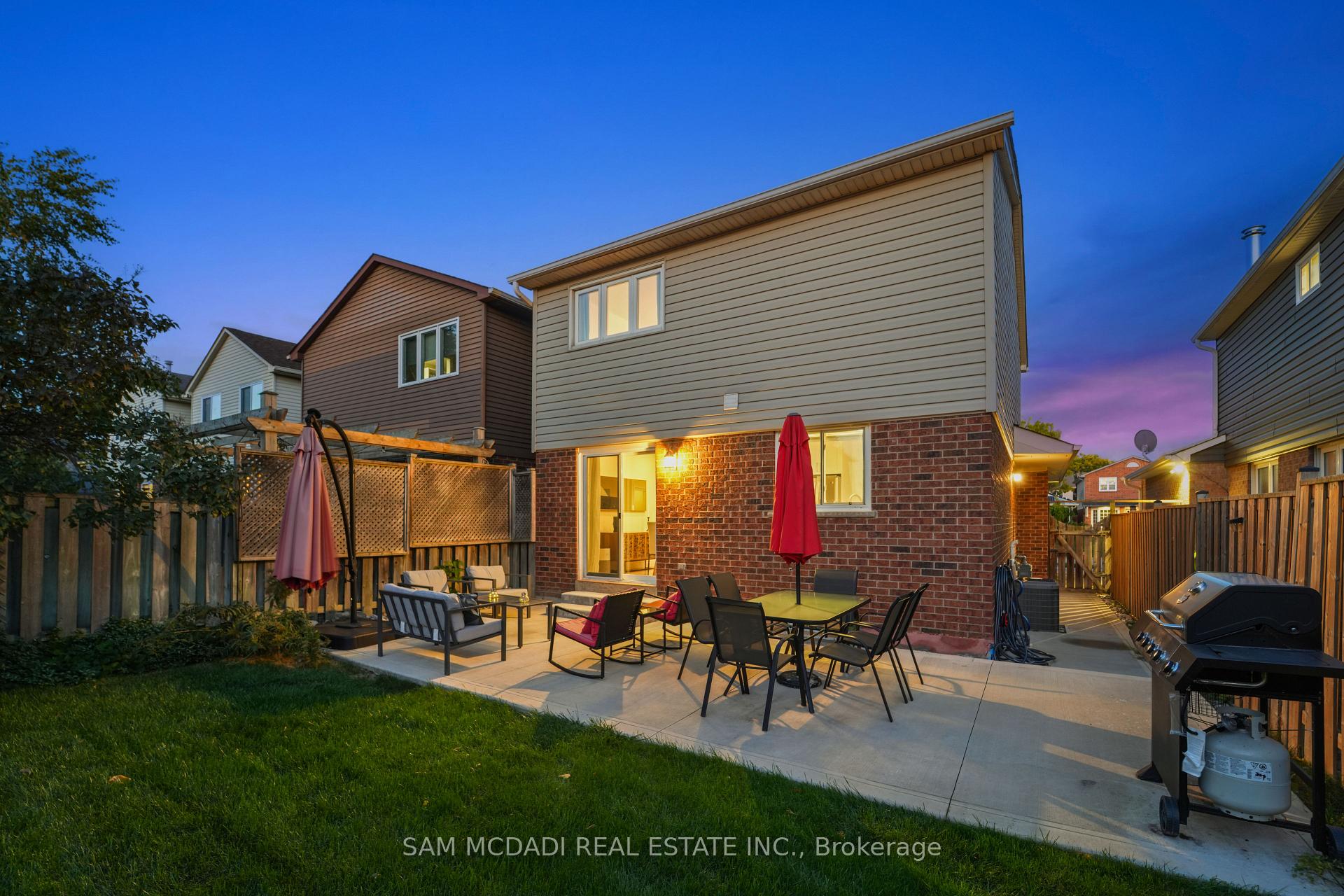 522 Roseheath Drive, Milton