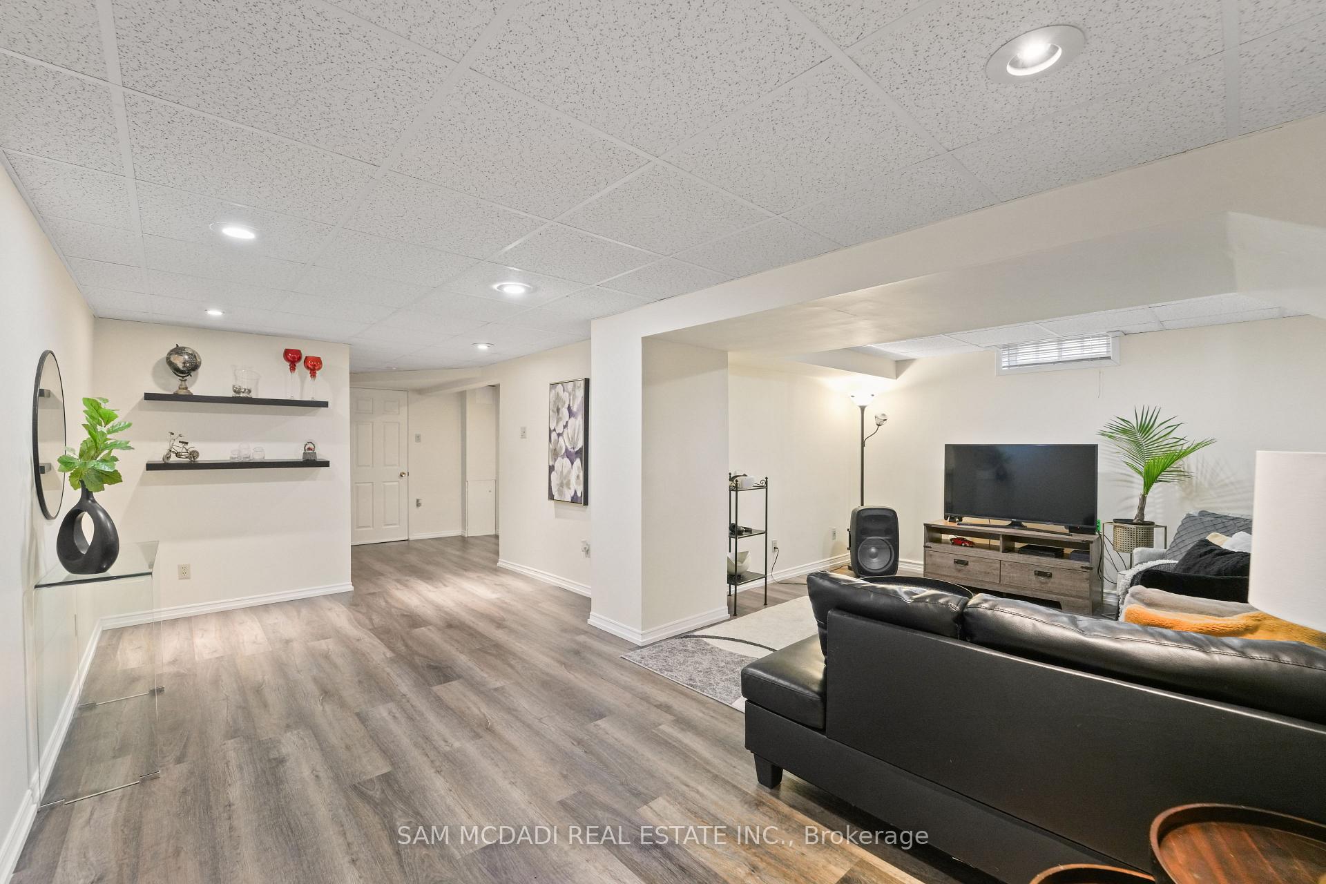 522 Roseheath Drive, Milton