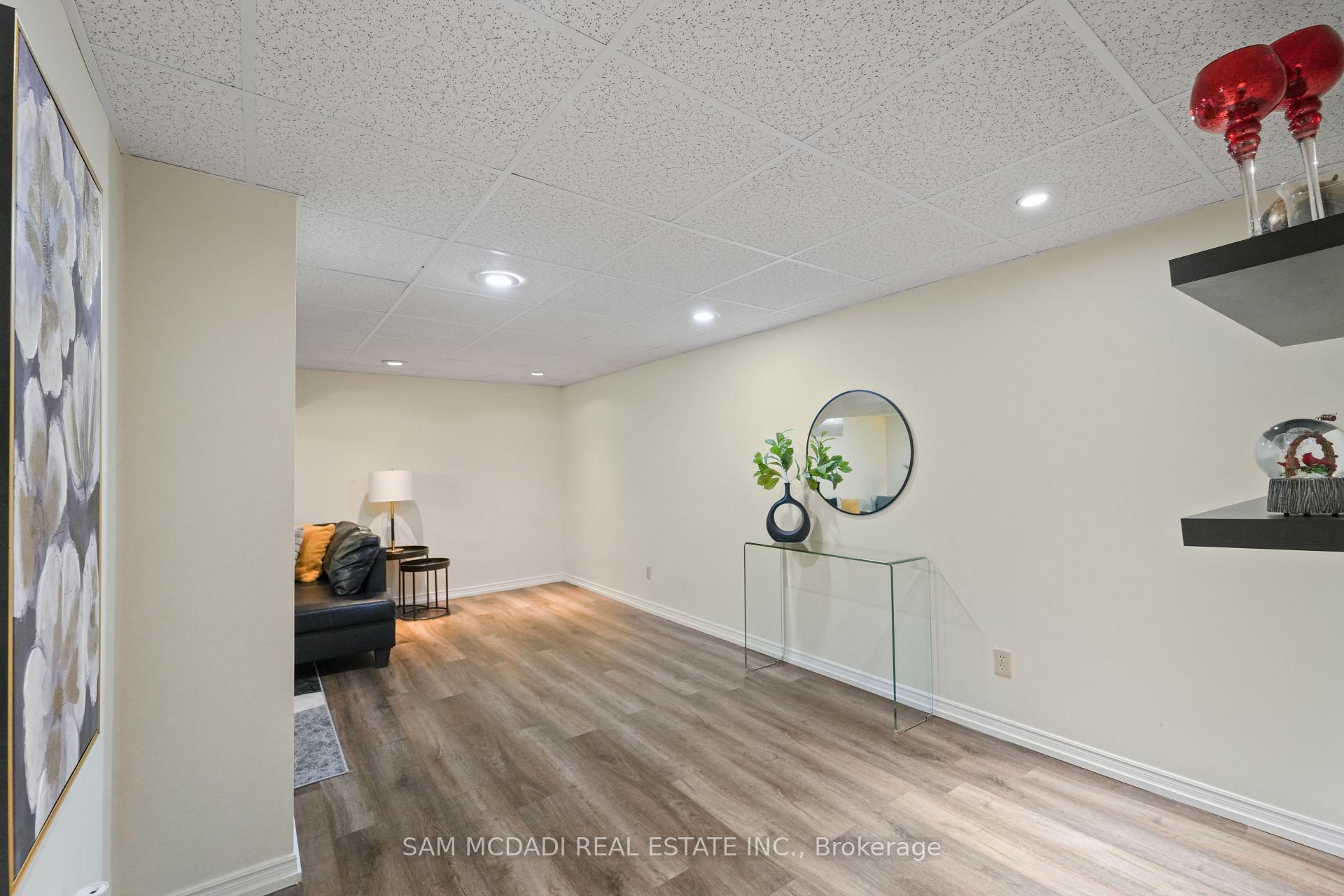 522 Roseheath Drive, Milton