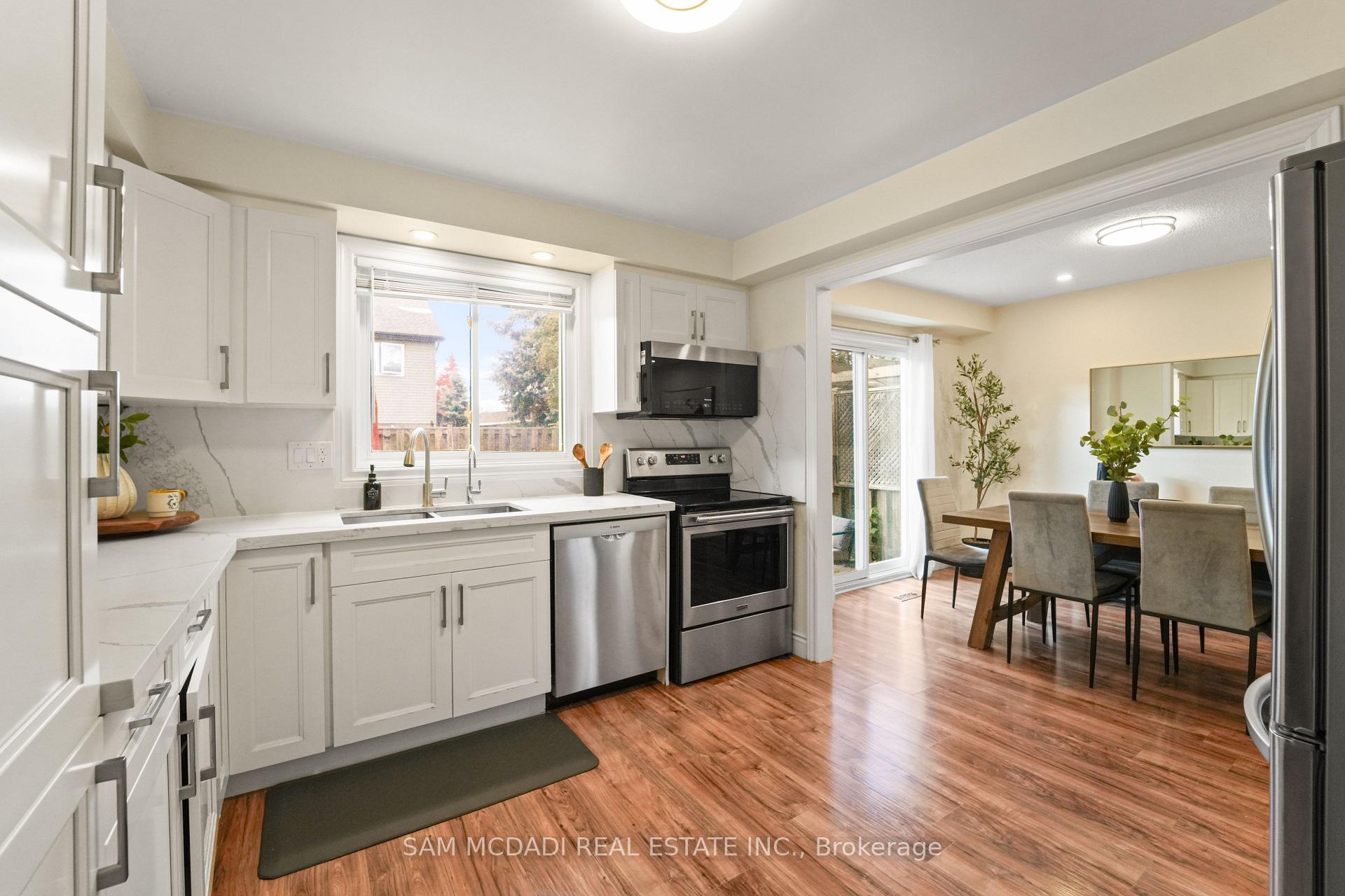 522 Roseheath Drive, Milton