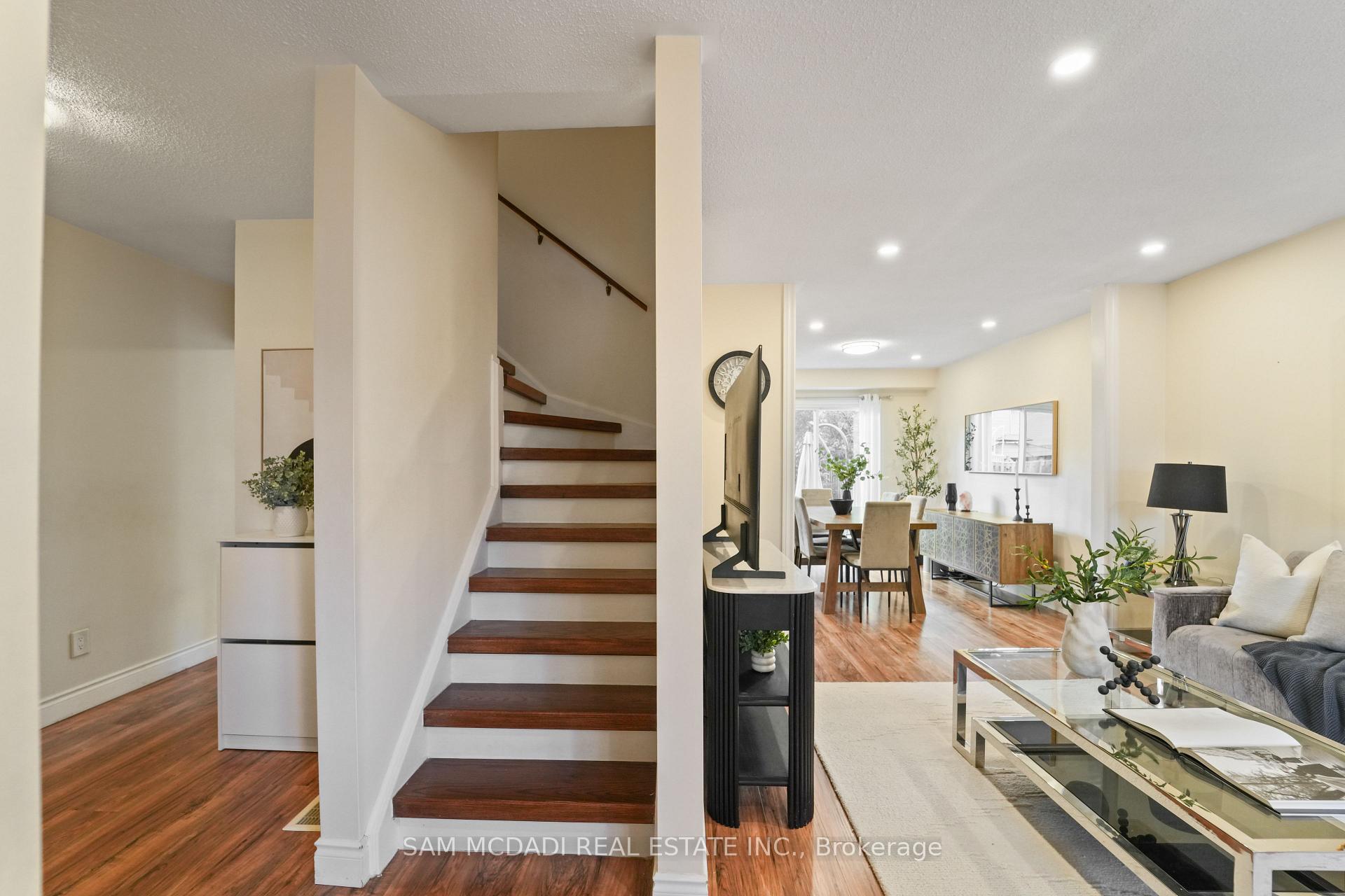 522 Roseheath Drive, Milton