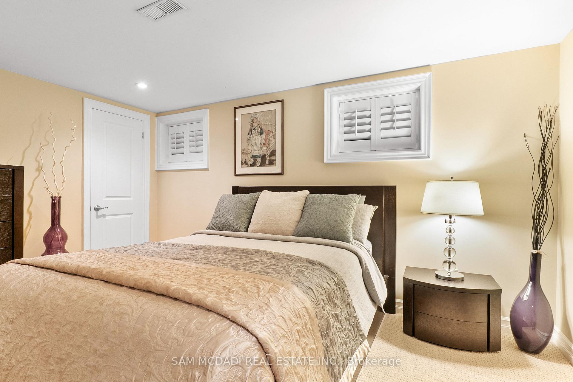 1522 Glenhill Crescent, Mississauga
