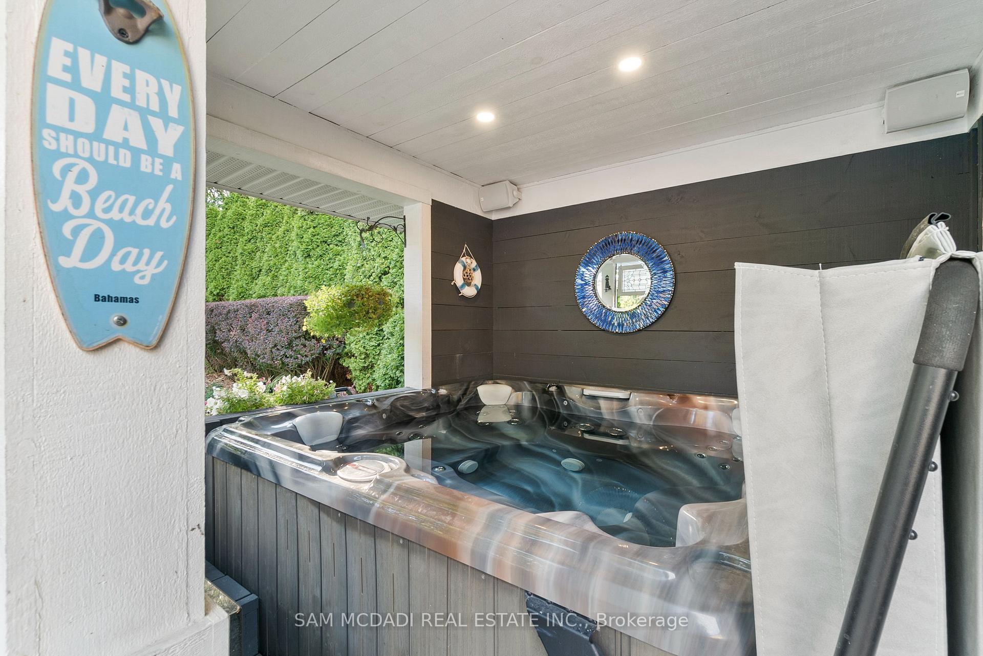 1522 Glenhill Crescent, Mississauga
