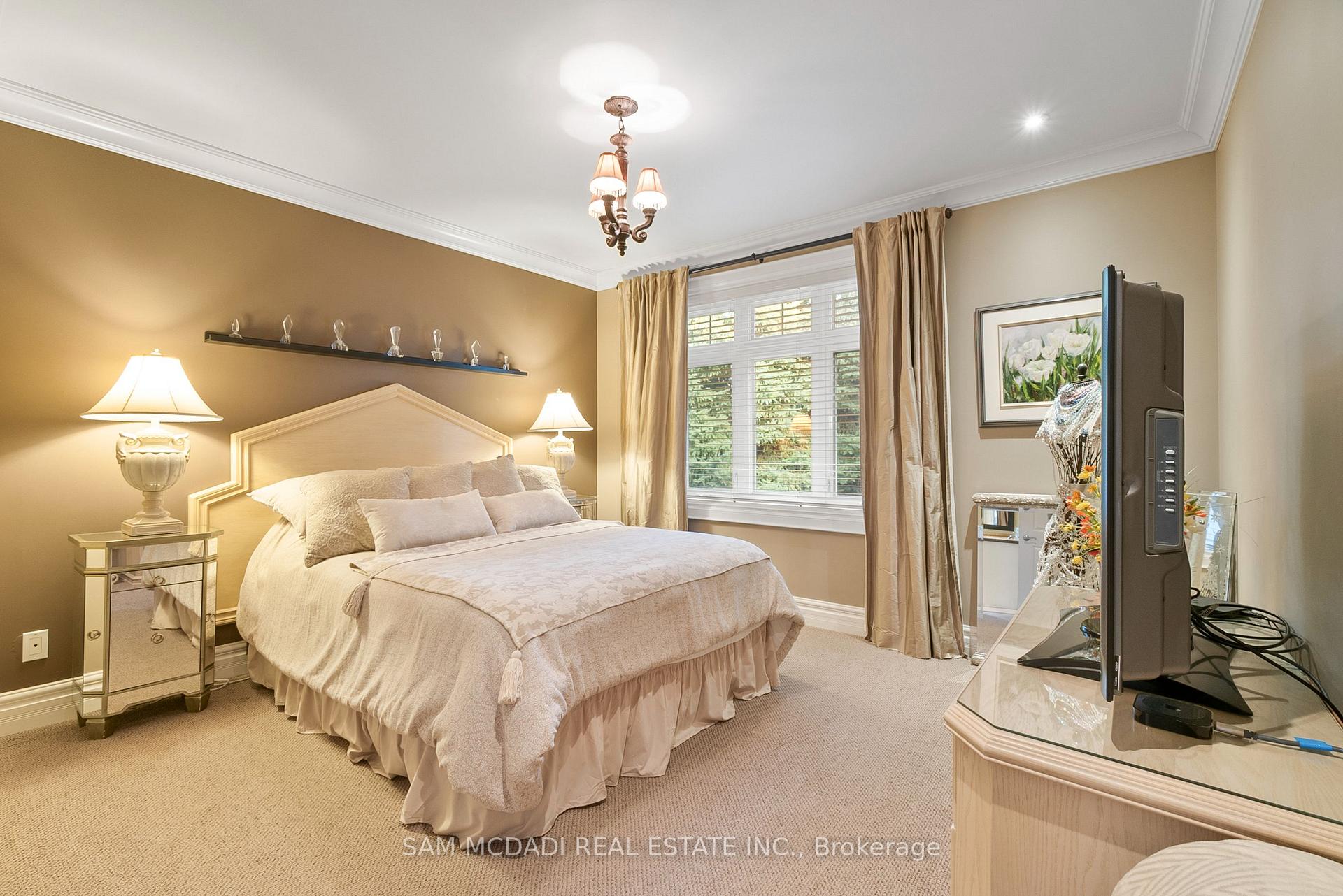 1522 Glenhill Crescent, Mississauga