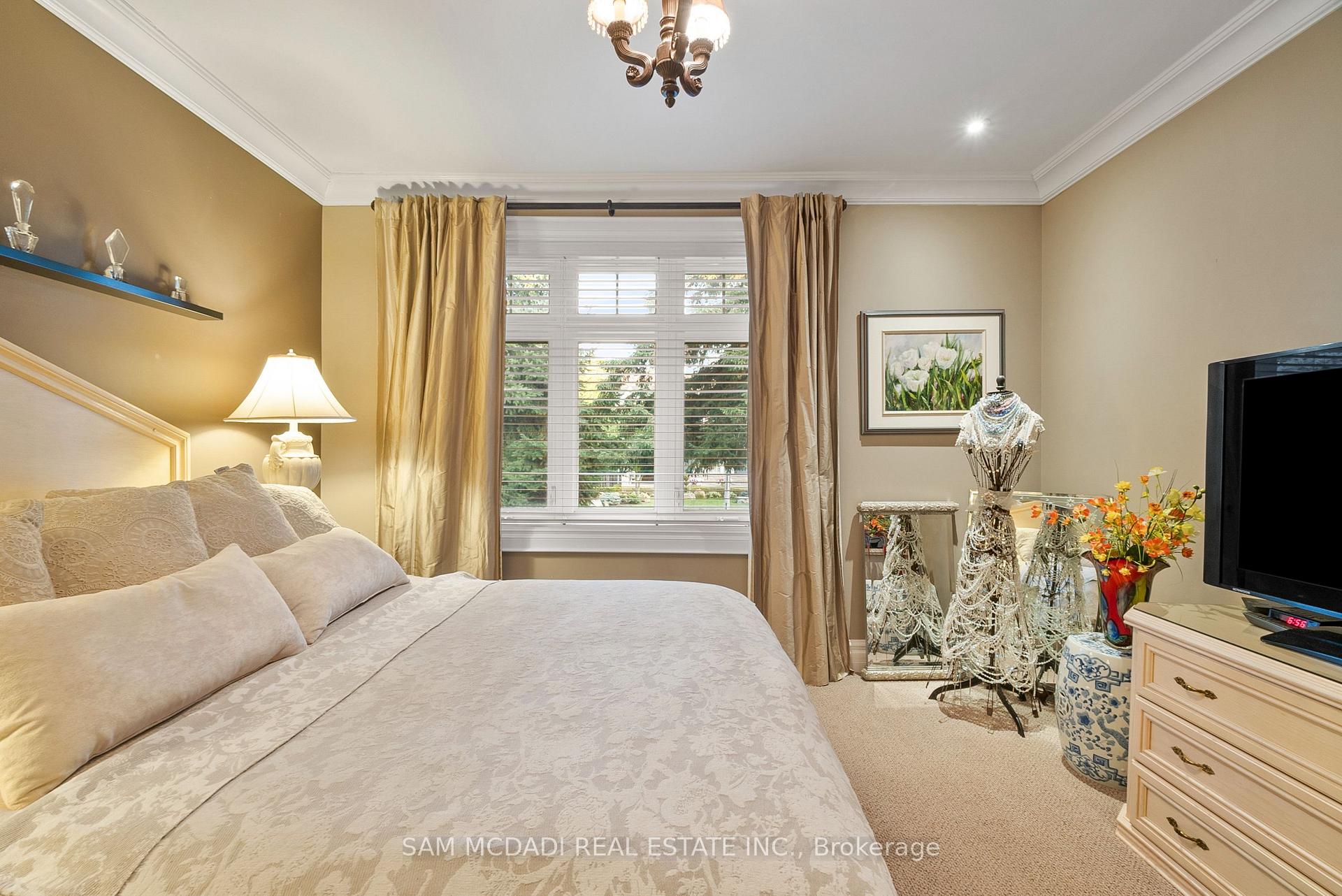 1522 Glenhill Crescent, Mississauga