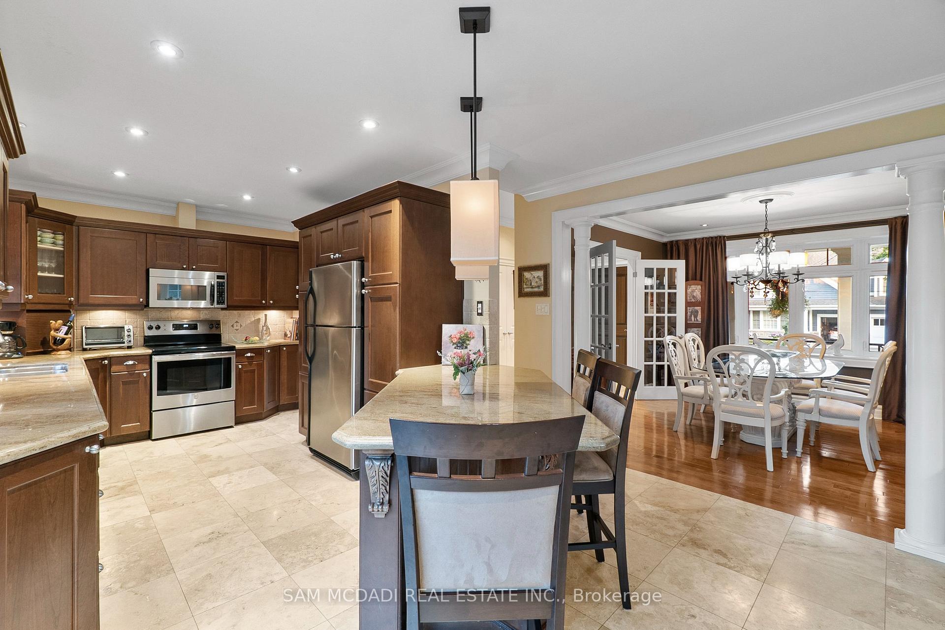 1522 Glenhill Crescent, Mississauga