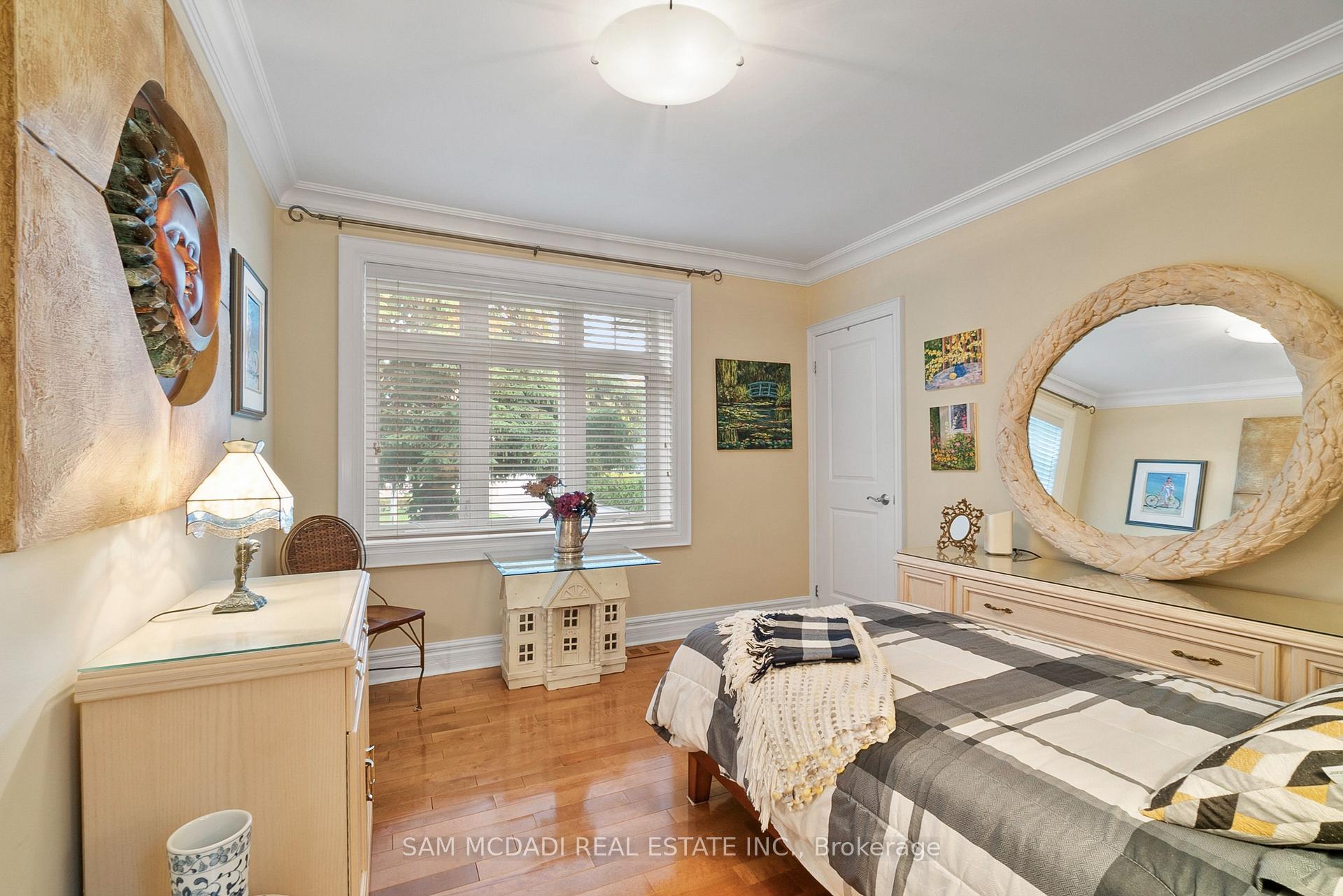 1522 Glenhill Crescent, Mississauga