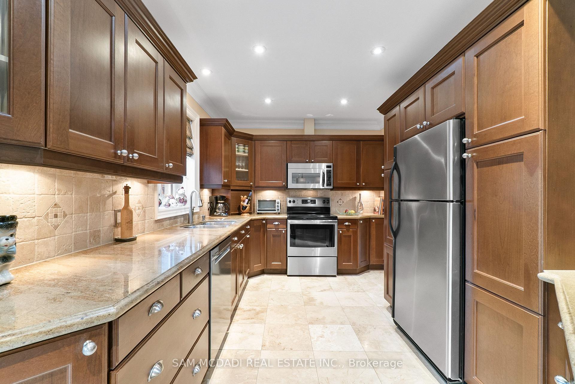 1522 Glenhill Crescent, Mississauga