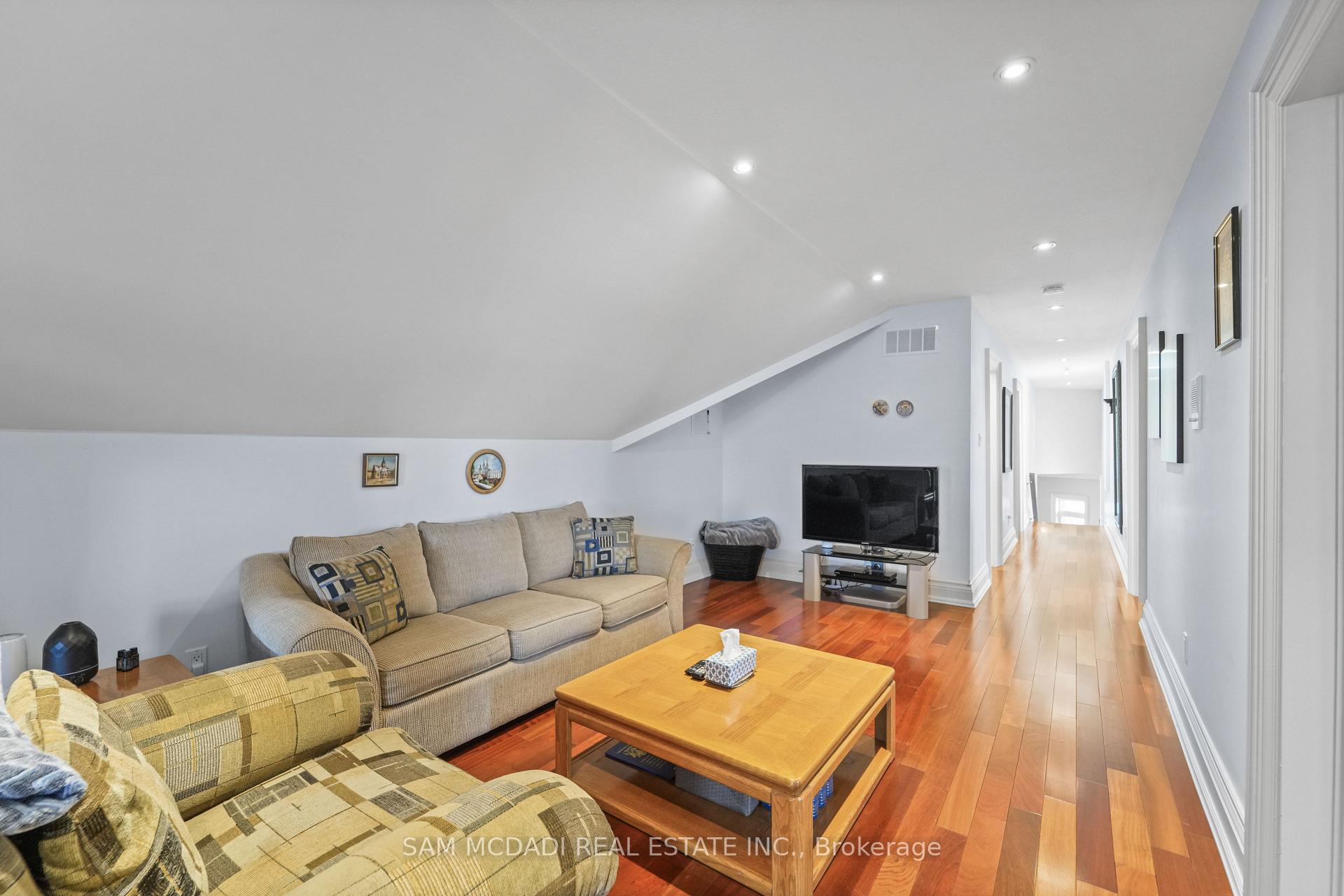 5431 Appleby Line, Burlington