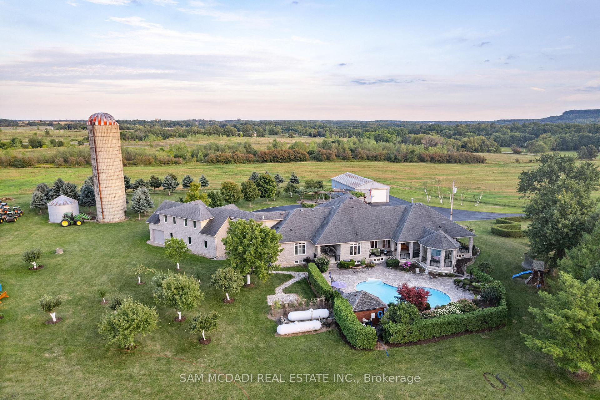 5431 Appleby Line, Burlington