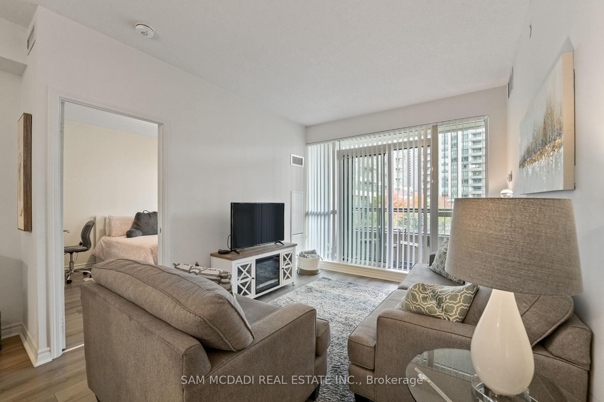 349 Rathburn Road W 207, Mississauga Unit: 207