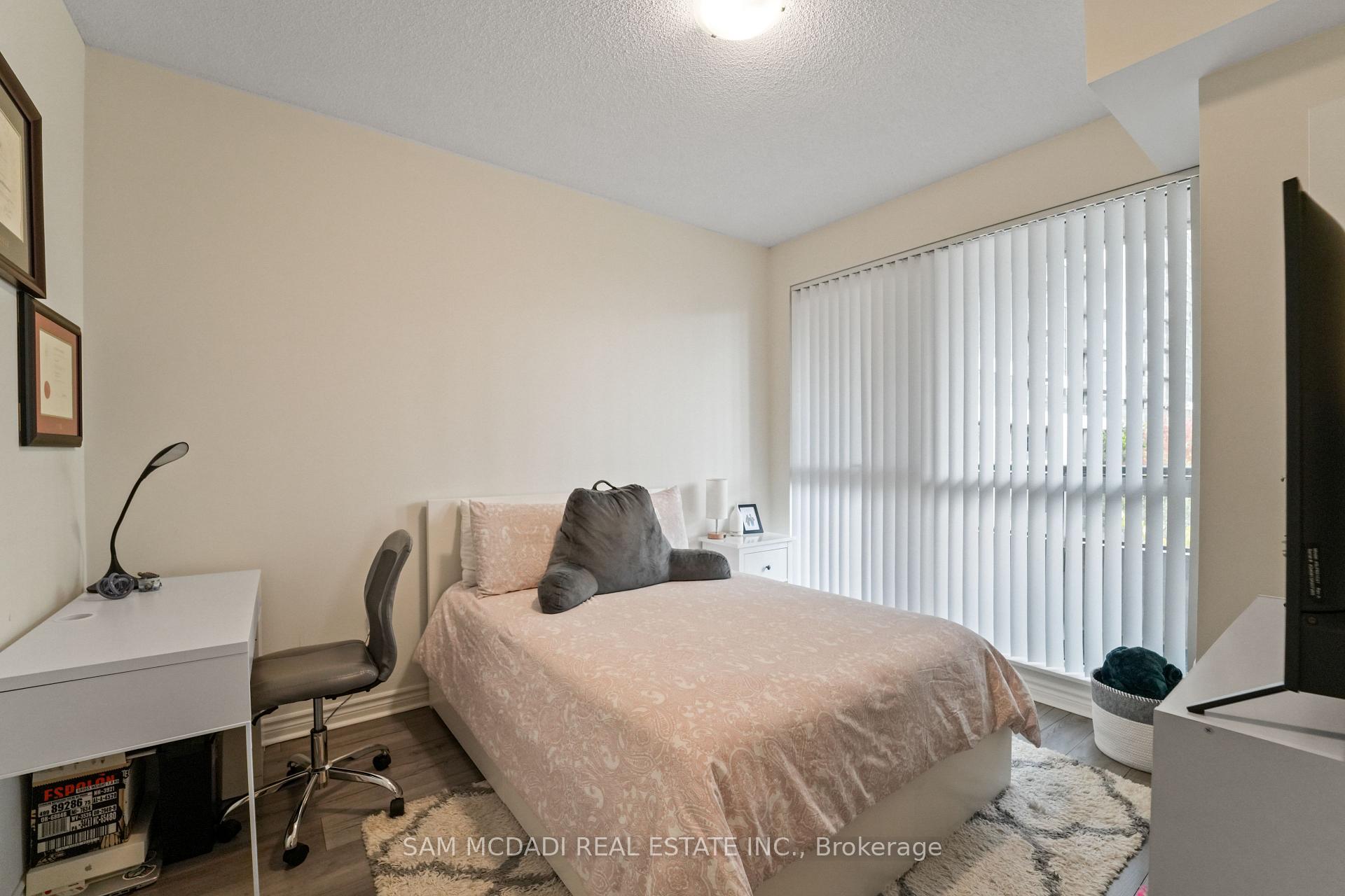 349 Rathburn Road W 207, Mississauga Unit: 207