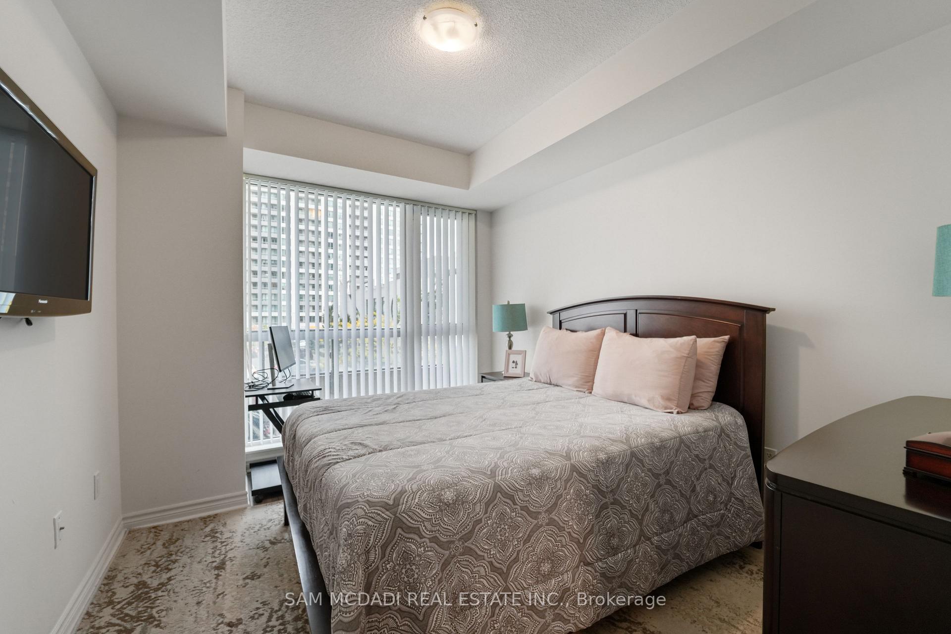 349 Rathburn Road W 207, Mississauga Unit: 207